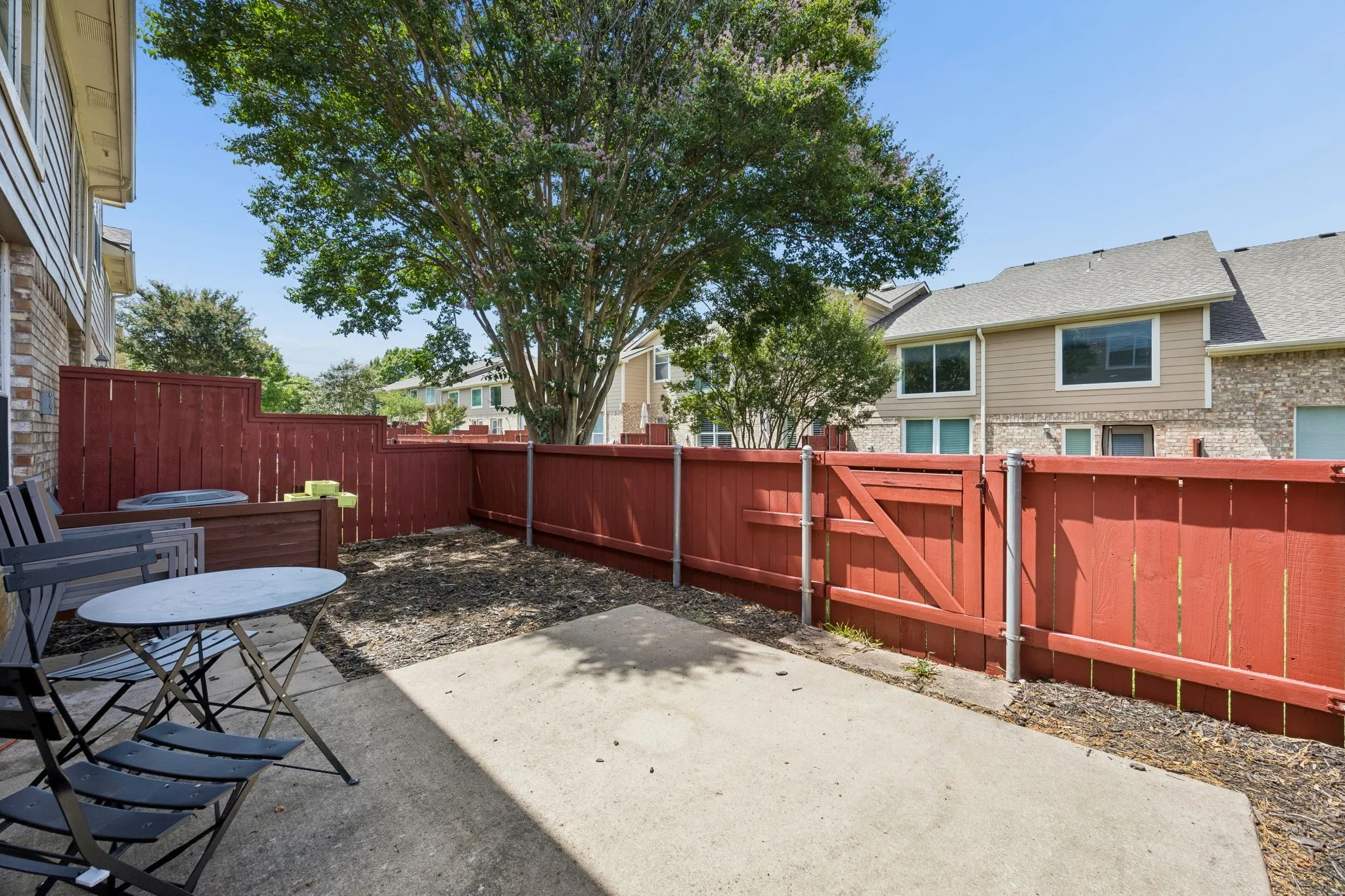 Townhouse For Sale in Collin County , 2905 Percey Lane, Plano, Texas 75025, 2 Bedroom, 2 Bathroom, 2 Garage spaces, 1,448 Sqft, built in 2002, mls#21336963, Real Estate Agent in Plano, Homes For Sale in Collin county, Homes For Sale in Plano, Realtor in Plano Texas, Real Estate Brokerage Independent Realty Texas, Luminita Cordes Realtor