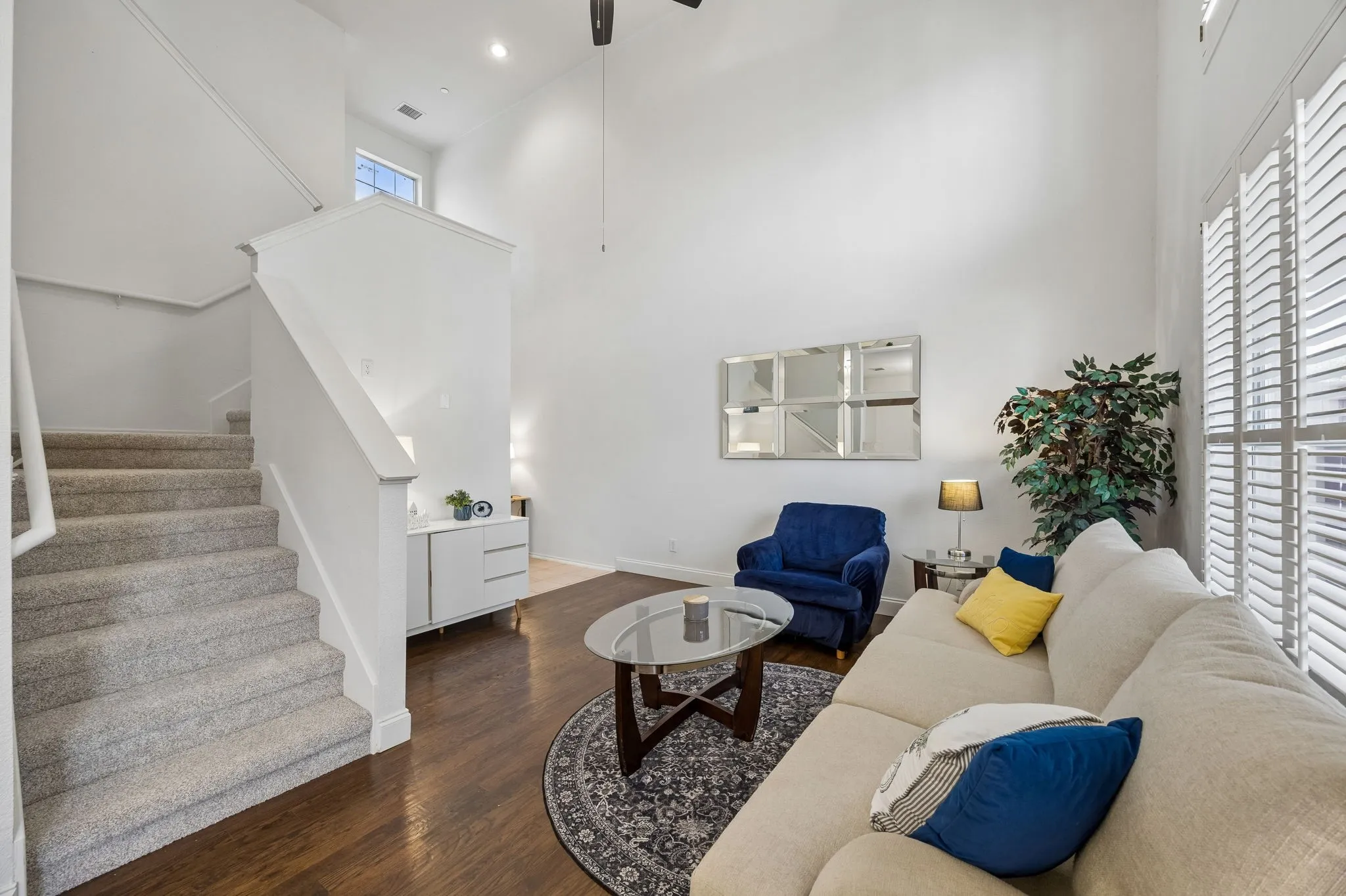 Townhouse For Sale in Collin County , 2905 Percey Lane, Plano, Texas 75025, 2 Bedroom, 2 Bathroom, 2 Garage spaces, 1,448 Sqft, built in 2002, mls#21336963, Real Estate Agent in Plano, Homes For Sale in Collin county, Homes For Sale in Plano, Realtor in Plano Texas, Real Estate Brokerage Independent Realty Texas, Luminita Cordes Realtor