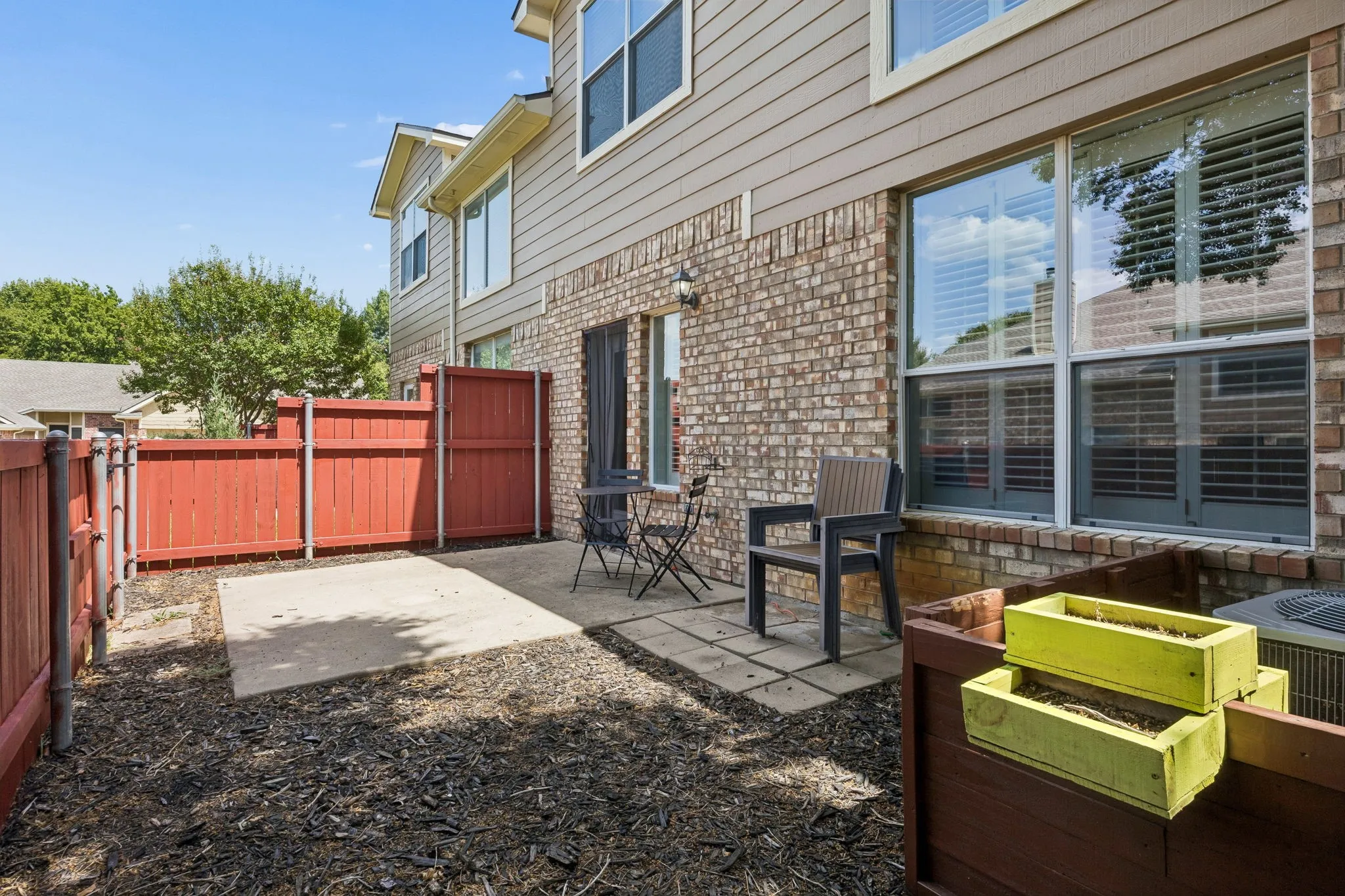 Townhouse For Sale in Collin County , 2905 Percey Lane, Plano, Texas 75025, 2 Bedroom, 2 Bathroom, 2 Garage spaces, 1,448 Sqft, built in 2002, mls#21336963, Real Estate Agent in Plano, Homes For Sale in Collin county, Homes For Sale in Plano, Realtor in Plano Texas, Real Estate Brokerage Independent Realty Texas, Luminita Cordes Realtor