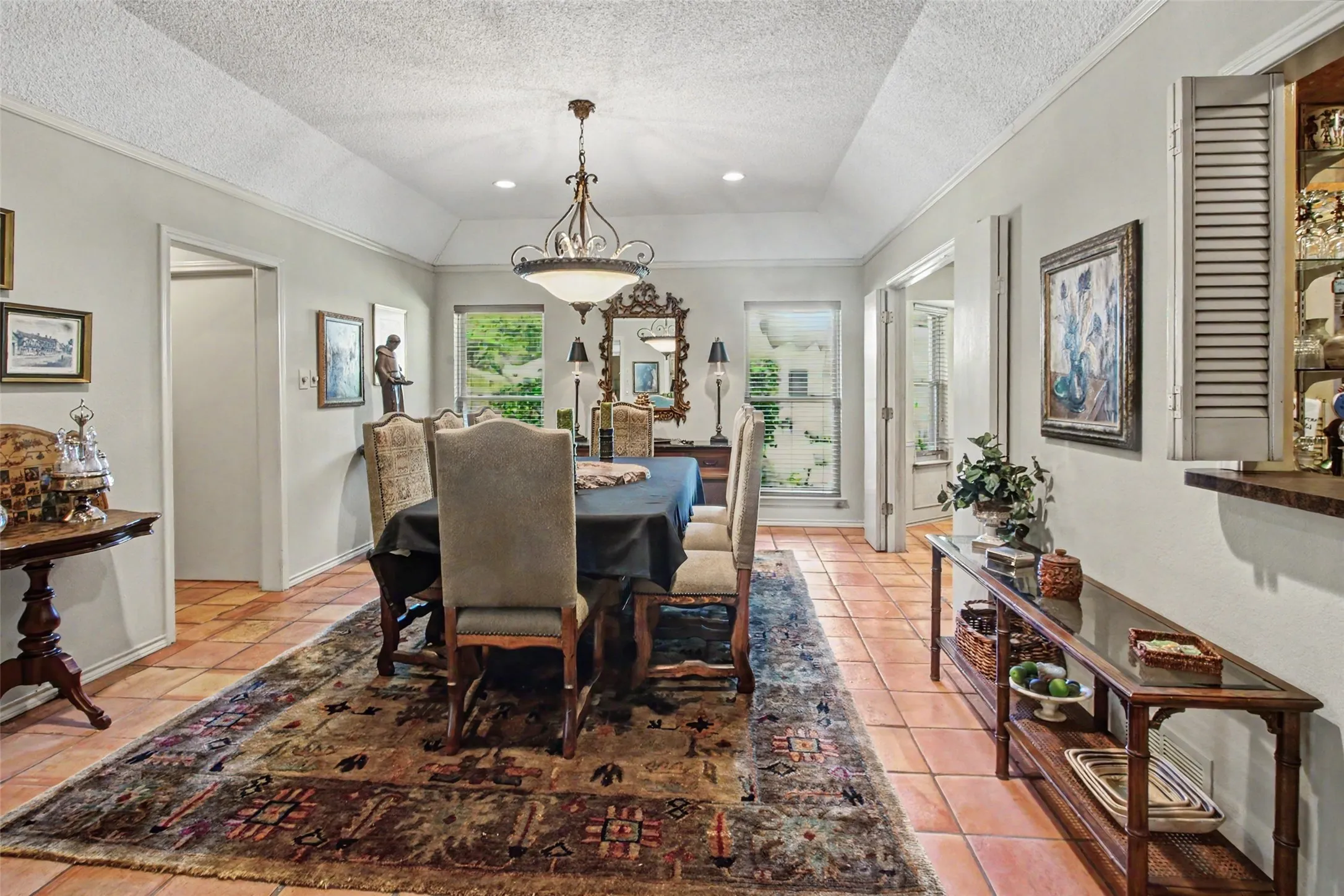 Single Family Residence For Sale in Tarrant County , 6717 River Bend Road, Fort Worth, Texas 76132, 4 Bedroom, 3 Bathroom, 2 Garage spaces, 3,100 Sqft, built in 1980, mls#21337224, Real Estate Agent in Fort Worth, Homes For Sale in Tarrant county, Homes For Sale in Fort Worth, Realtor in Fort Worth Texas, Real Estate Brokerage Independent Realty Texas, Luminita Cordes Realtor