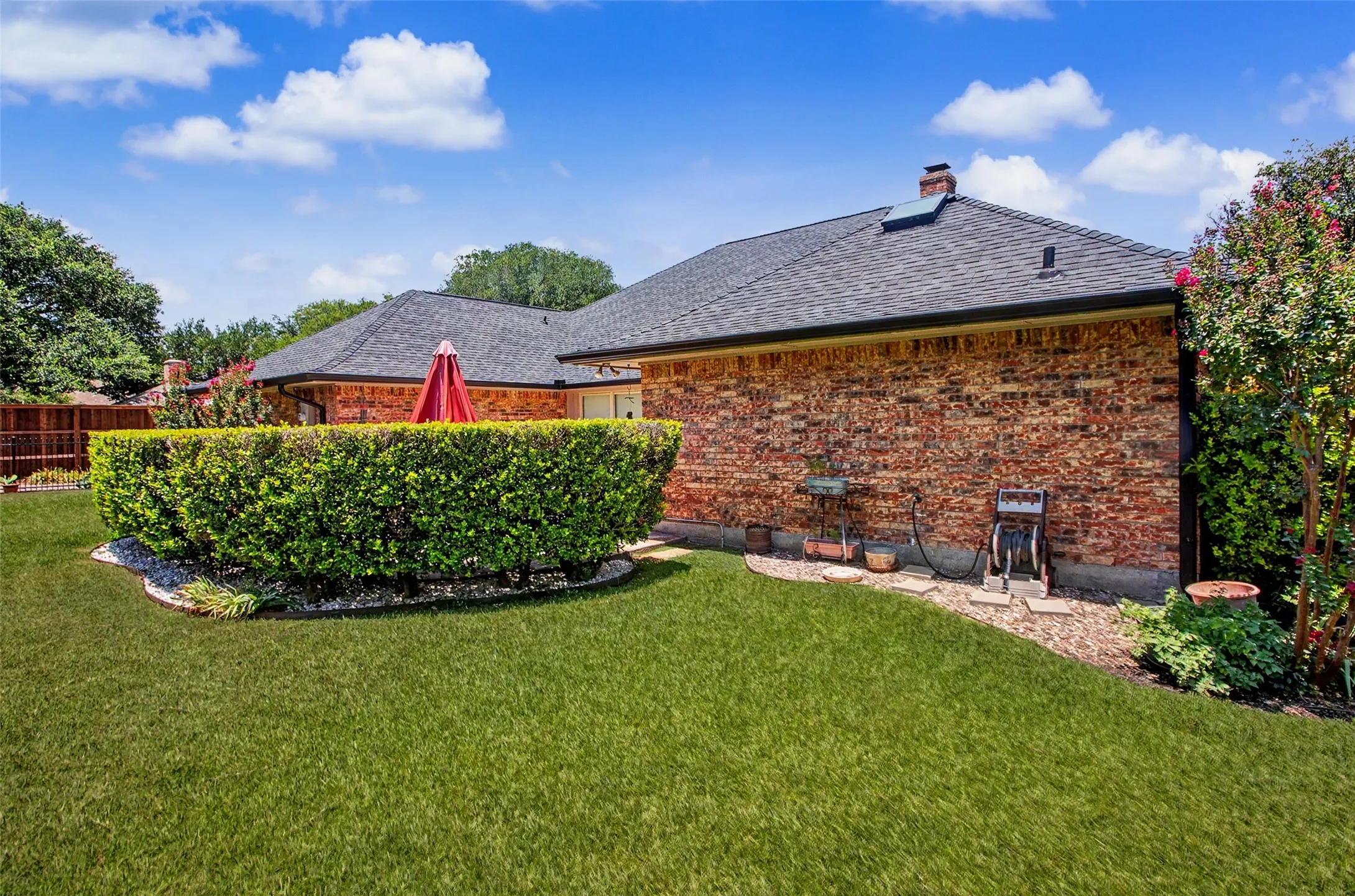 Single Family Residence For Sale in Tarrant County , 6717 River Bend Road, Fort Worth, Texas 76132, 4 Bedroom, 3 Bathroom, 2 Garage spaces, 3,100 Sqft, built in 1980, mls#21337224, Real Estate Agent in Fort Worth, Homes For Sale in Tarrant county, Homes For Sale in Fort Worth, Realtor in Fort Worth Texas, Real Estate Brokerage Independent Realty Texas, Luminita Cordes Realtor