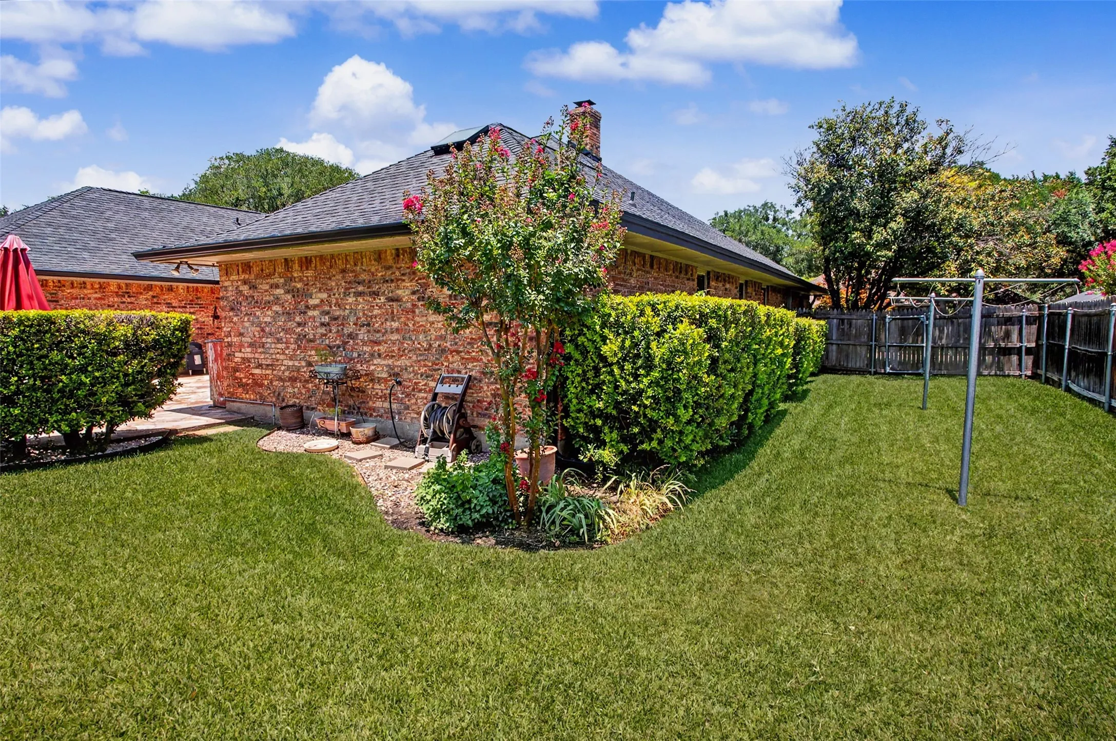 Single Family Residence For Sale in Tarrant County , 6717 River Bend Road, Fort Worth, Texas 76132, 4 Bedroom, 3 Bathroom, 2 Garage spaces, 3,100 Sqft, built in 1980, mls#21337224, Real Estate Agent in Fort Worth, Homes For Sale in Tarrant county, Homes For Sale in Fort Worth, Realtor in Fort Worth Texas, Real Estate Brokerage Independent Realty Texas, Luminita Cordes Realtor