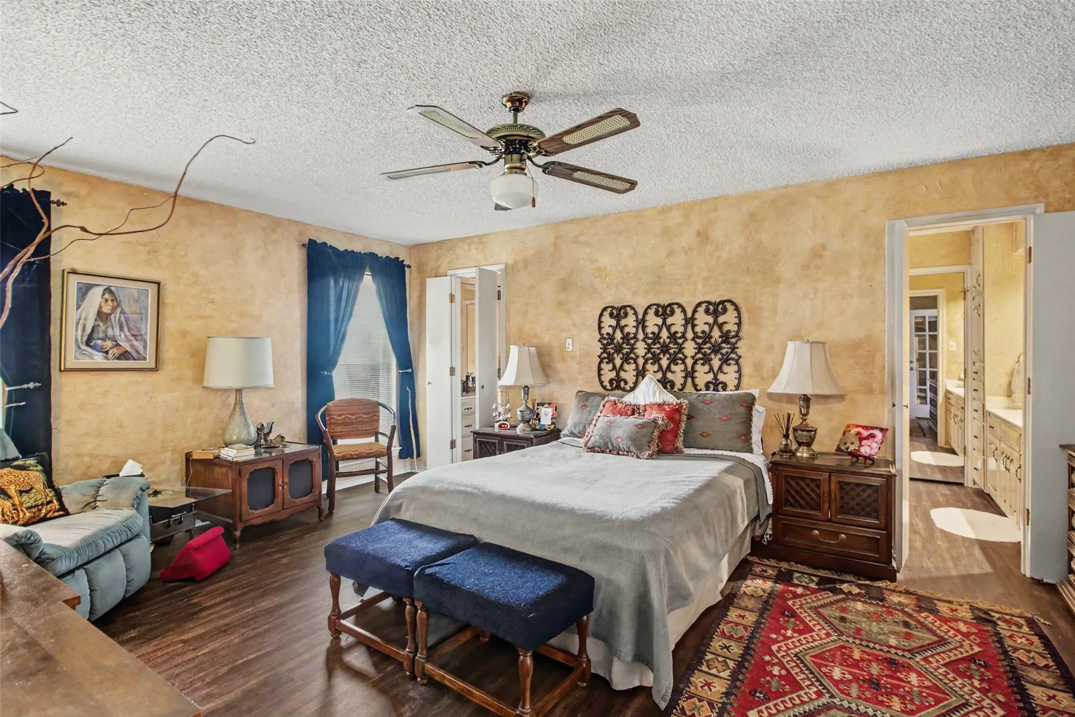 Single Family Residence For Sale in Tarrant County , 6717 River Bend Road, Fort Worth, Texas 76132, 4 Bedroom, 3 Bathroom, 2 Garage spaces, 3,100 Sqft, built in 1980, mls#21337224, Real Estate Agent in Fort Worth, Homes For Sale in Tarrant county, Homes For Sale in Fort Worth, Realtor in Fort Worth Texas, Real Estate Brokerage Independent Realty Texas, Luminita Cordes Realtor