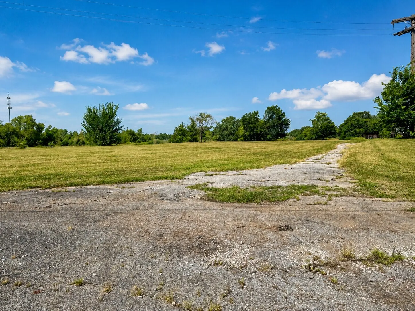 Unimproved Land For Sale in Grayson County , 1700 W Morton Street, Denison, Texas 75020, 0, 0, Garage spaces, 0 Sqft, built in 0, Price $4,500,000, mls#21311547, Real Estate Agent in Denison, Homes For Sale in Grayson county, Homes For Sale in Denison, Realtor in Denison Texas, Real Estate Brokerage Independent Realty Texas, Luminita Cordes Realtor