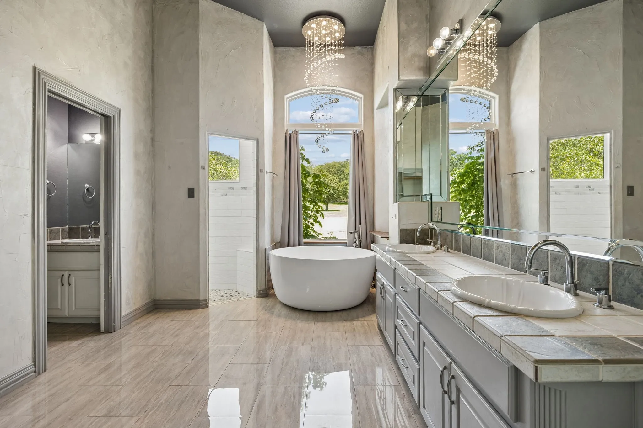Single Family Residence For Sale in Tarrant County , 4024 Silver Creek Road, Fort Worth, Texas 76108, 4 Bedroom, 3 Bathroom, 2 Garage spaces, 3,056 Sqft, built in 1996, mls#21338547, Real Estate Agent in Fort Worth, Homes For Sale in Tarrant county, Homes For Sale in Fort Worth, Realtor in Fort Worth Texas, Real Estate Brokerage Independent Realty Texas, Luminita Cordes Realtor