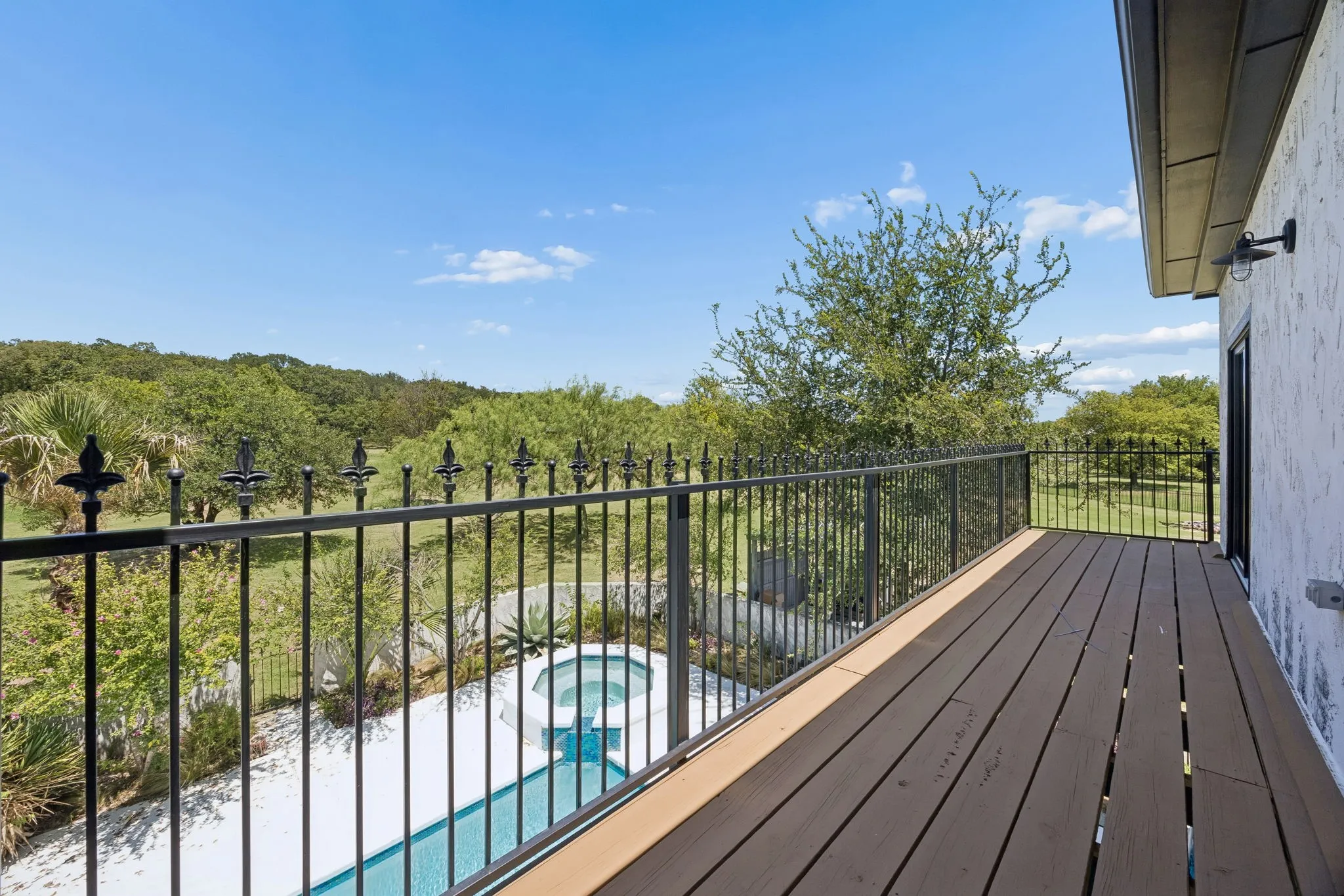 Single Family Residence For Sale in Tarrant County , 4024 Silver Creek Road, Fort Worth, Texas 76108, 4 Bedroom, 3 Bathroom, 2 Garage spaces, 3,056 Sqft, built in 1996, mls#21338547, Real Estate Agent in Fort Worth, Homes For Sale in Tarrant county, Homes For Sale in Fort Worth, Realtor in Fort Worth Texas, Real Estate Brokerage Independent Realty Texas, Luminita Cordes Realtor