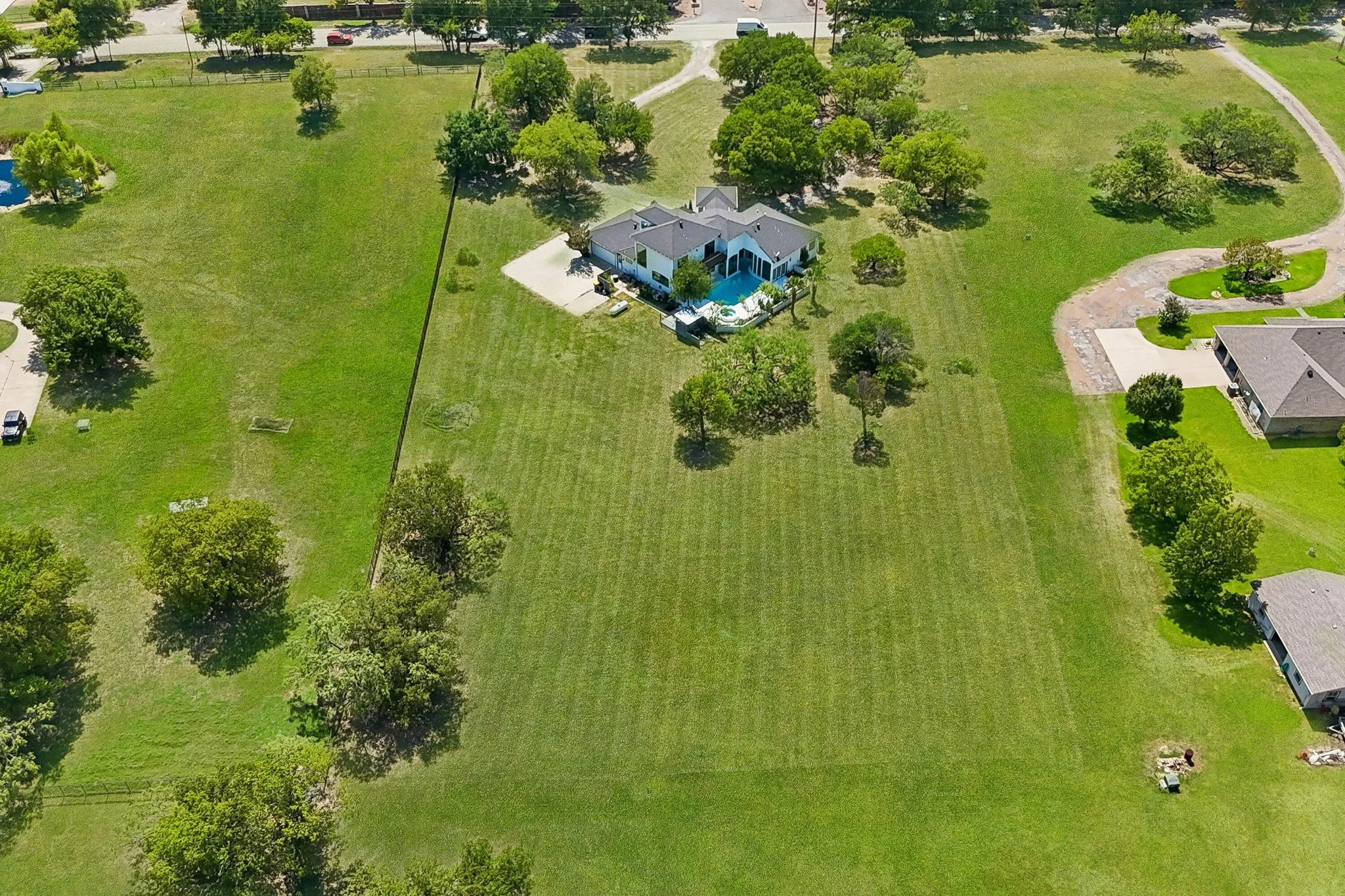 Single Family Residence For Sale in Tarrant County , 4024 Silver Creek Road, Fort Worth, Texas 76108, 4 Bedroom, 3 Bathroom, 2 Garage spaces, 3,056 Sqft, built in 1996, mls#21338547, Real Estate Agent in Fort Worth, Homes For Sale in Tarrant county, Homes For Sale in Fort Worth, Realtor in Fort Worth Texas, Real Estate Brokerage Independent Realty Texas, Luminita Cordes Realtor