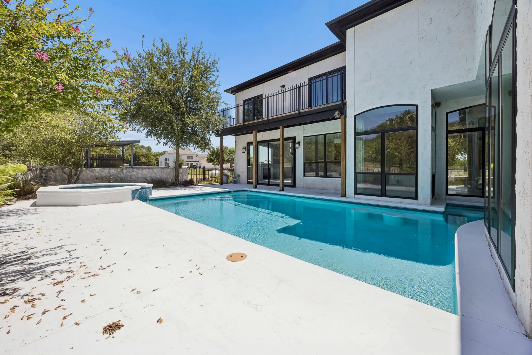 Single Family Residence For Sale in Tarrant County , 4024 Silver Creek Road, Fort Worth, Texas 76108, 4 Bedroom, 3 Bathroom, 2 Garage spaces, 3,056 Sqft, built in 1996, mls#21338547, Real Estate Agent in Fort Worth, Homes For Sale in Tarrant county, Homes For Sale in Fort Worth, Realtor in Fort Worth Texas, Real Estate Brokerage Independent Realty Texas, Luminita Cordes Realtor