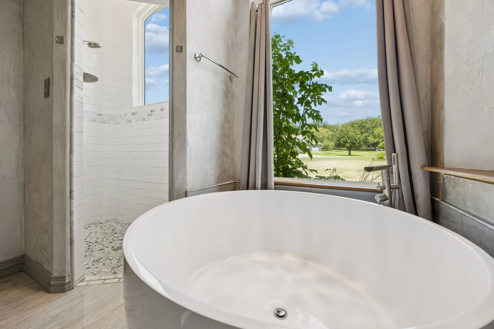 Single Family Residence For Sale in Tarrant County , 4024 Silver Creek Road, Fort Worth, Texas 76108, 4 Bedroom, 3 Bathroom, 2 Garage spaces, 3,056 Sqft, built in 1996, mls#21338547, Real Estate Agent in Fort Worth, Homes For Sale in Tarrant county, Homes For Sale in Fort Worth, Realtor in Fort Worth Texas, Real Estate Brokerage Independent Realty Texas, Luminita Cordes Realtor