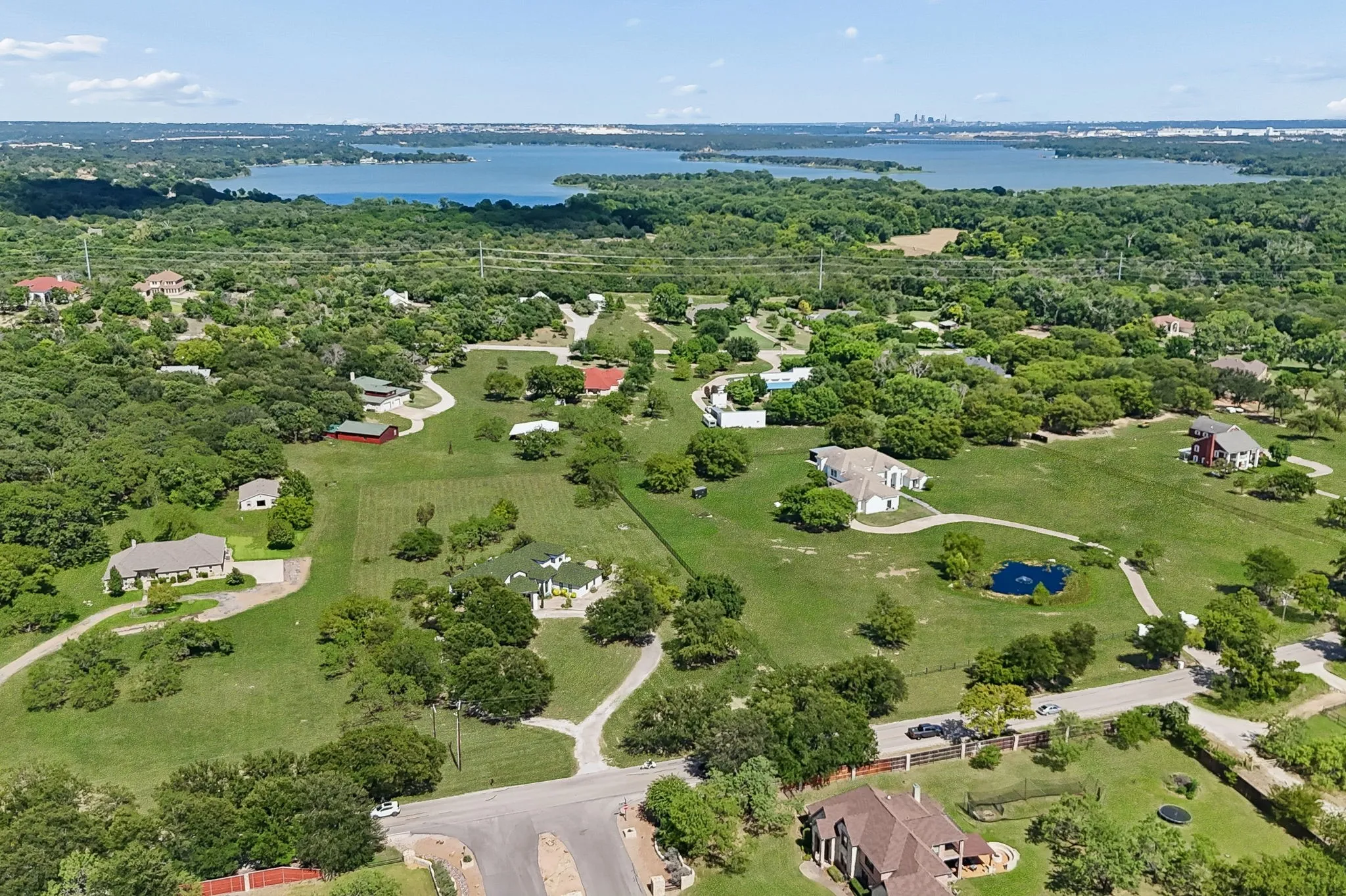 Single Family Residence For Sale in Tarrant County , 4024 Silver Creek Road, Fort Worth, Texas 76108, 4 Bedroom, 3 Bathroom, 2 Garage spaces, 3,056 Sqft, built in 1996, mls#21338547, Real Estate Agent in Fort Worth, Homes For Sale in Tarrant county, Homes For Sale in Fort Worth, Realtor in Fort Worth Texas, Real Estate Brokerage Independent Realty Texas, Luminita Cordes Realtor