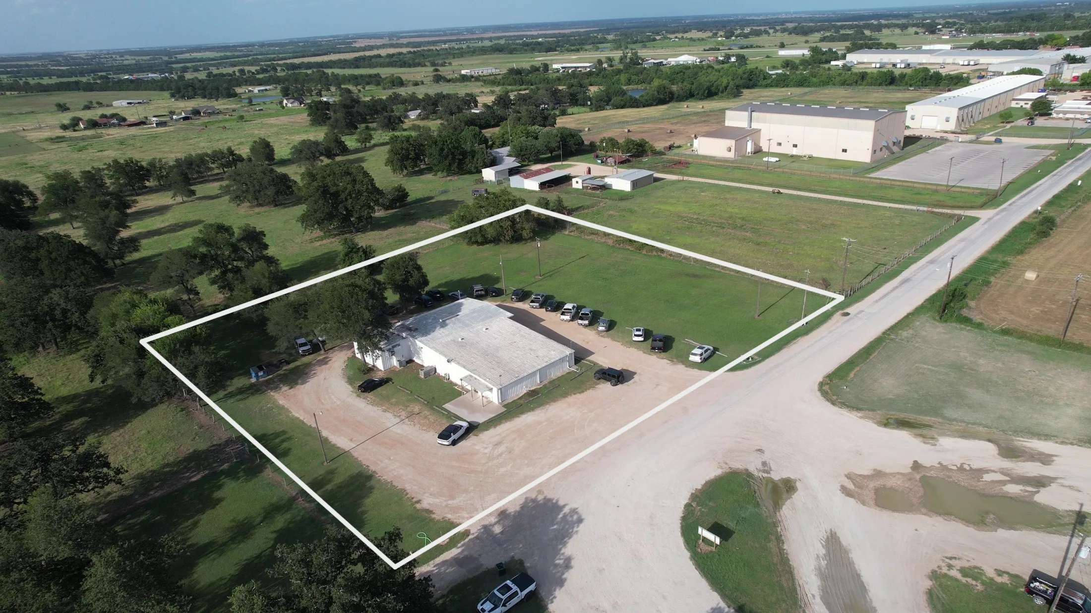 Business For Sale in Milam County , 1710 Industrial Blvd Boulevard, Cameron, Texas 76520, 0, 0, Garage spaces, 0 Sqft, built in 1972, Price $400,000, mls#21331999, Real Estate Agent in Cameron, Homes For Sale in Milam county, Homes For Sale in Cameron, Realtor in Cameron Texas, Real Estate Brokerage Independent Realty Texas, Luminita Cordes Realtor