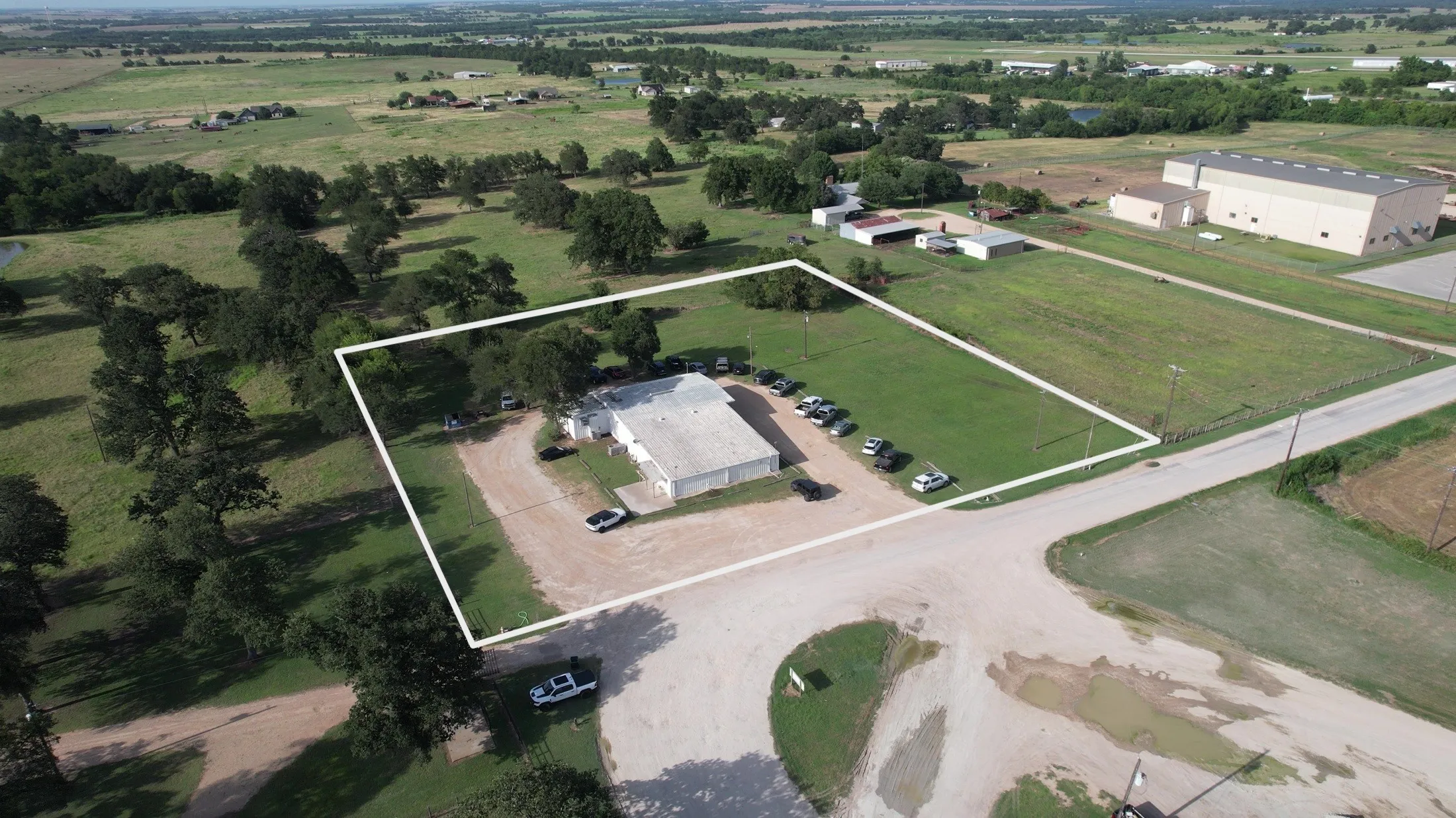 Business For Sale in Milam County , 1710 Industrial Blvd Boulevard, Cameron, Texas 76520, 0, 0, Garage spaces, 0 Sqft, built in 1972, Price $400,000, mls#21331999, Real Estate Agent in Cameron, Homes For Sale in Milam county, Homes For Sale in Cameron, Realtor in Cameron Texas, Real Estate Brokerage Independent Realty Texas, Luminita Cordes Realtor