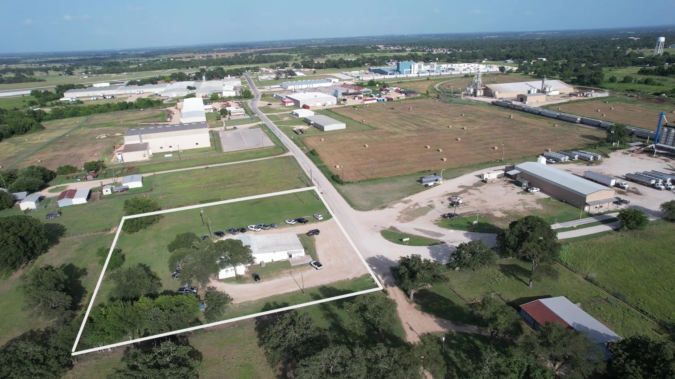 Business For Sale in Milam County , 1710 Industrial Blvd Boulevard, Cameron, Texas 76520, 0, 0, Garage spaces, 0 Sqft, built in 1972, Price $400,000, mls#21331999, Real Estate Agent in Cameron, Homes For Sale in Milam county, Homes For Sale in Cameron, Realtor in Cameron Texas, Real Estate Brokerage Independent Realty Texas, Luminita Cordes Realtor