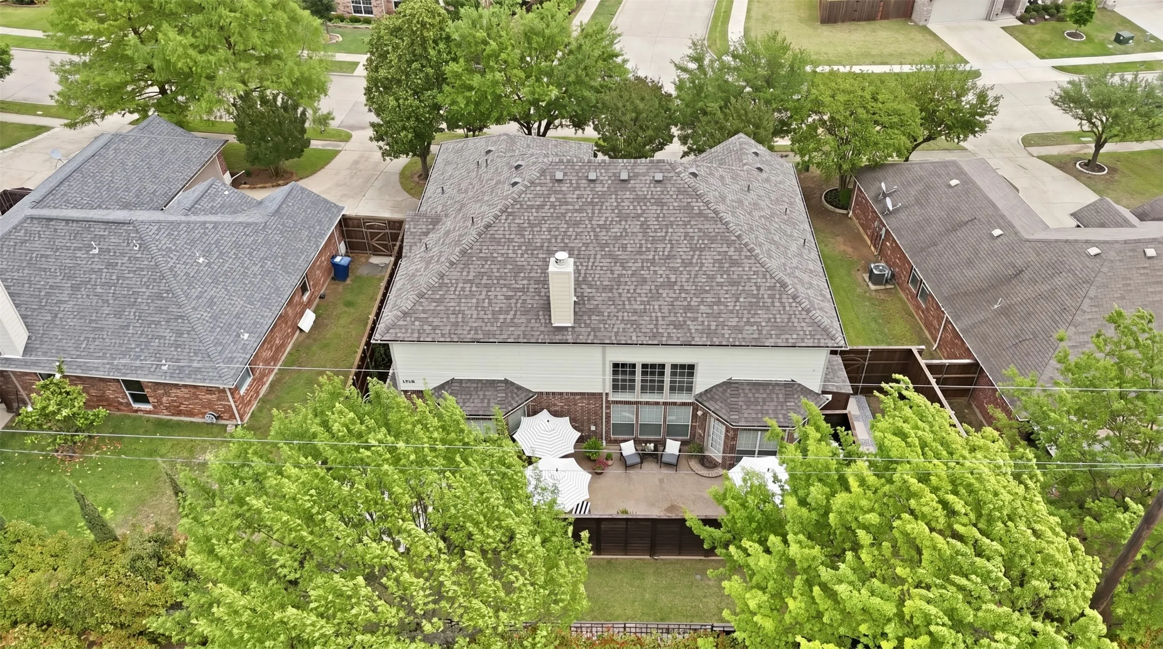 Single Family Residence For Sale in Dallas County , 2305 Trickling Creek Drive, Garland, Texas 75041, 5 Bedroom, 4 Bathroom, 2 Garage spaces, 3,588 Sqft, built in 2009, mls#21338950, Real Estate Agent in Garland, Homes For Sale in Dallas county, Homes For Sale in Garland, Realtor in Garland Texas, Real Estate Brokerage Independent Realty Texas, Luminita Cordes Realtor