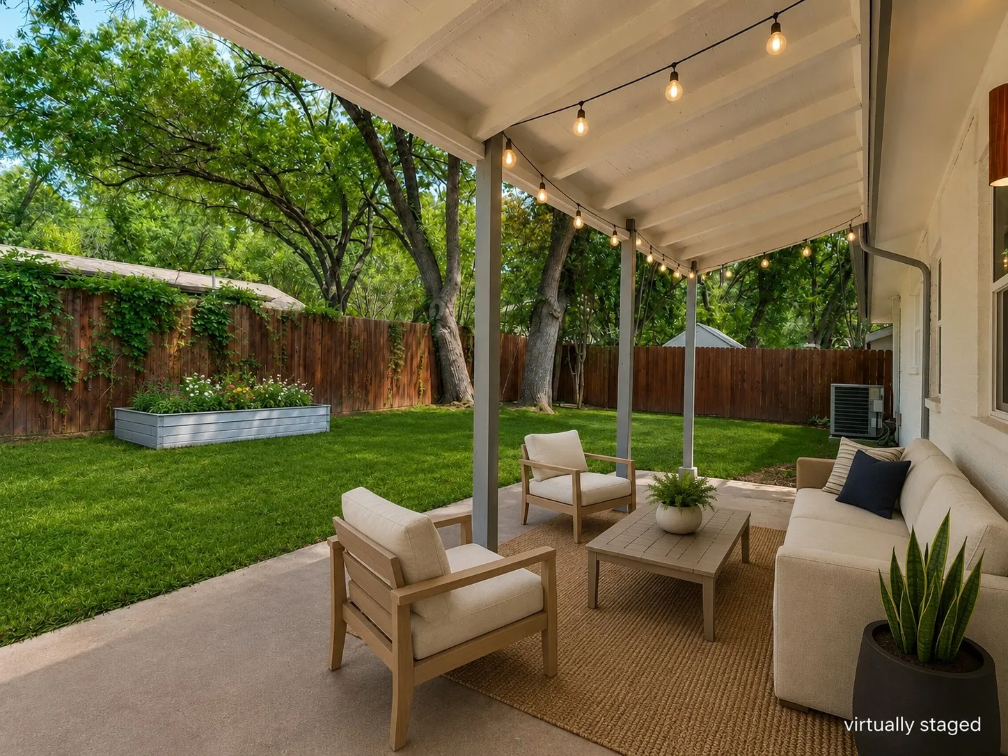 Single Family Residence For Sale in Tarrant County , 2600 Olympia Court, Arlington, Texas 76013, 3 Bedroom, 2 Bathroom, 2 Garage spaces, 1,378 Sqft, built in 1964, mls#21314860, Real Estate Agent in Arlington, Homes For Sale in Tarrant county, Homes For Sale in Arlington, Realtor in Arlington Texas, Real Estate Brokerage Independent Realty Texas, Luminita Cordes Realtor
