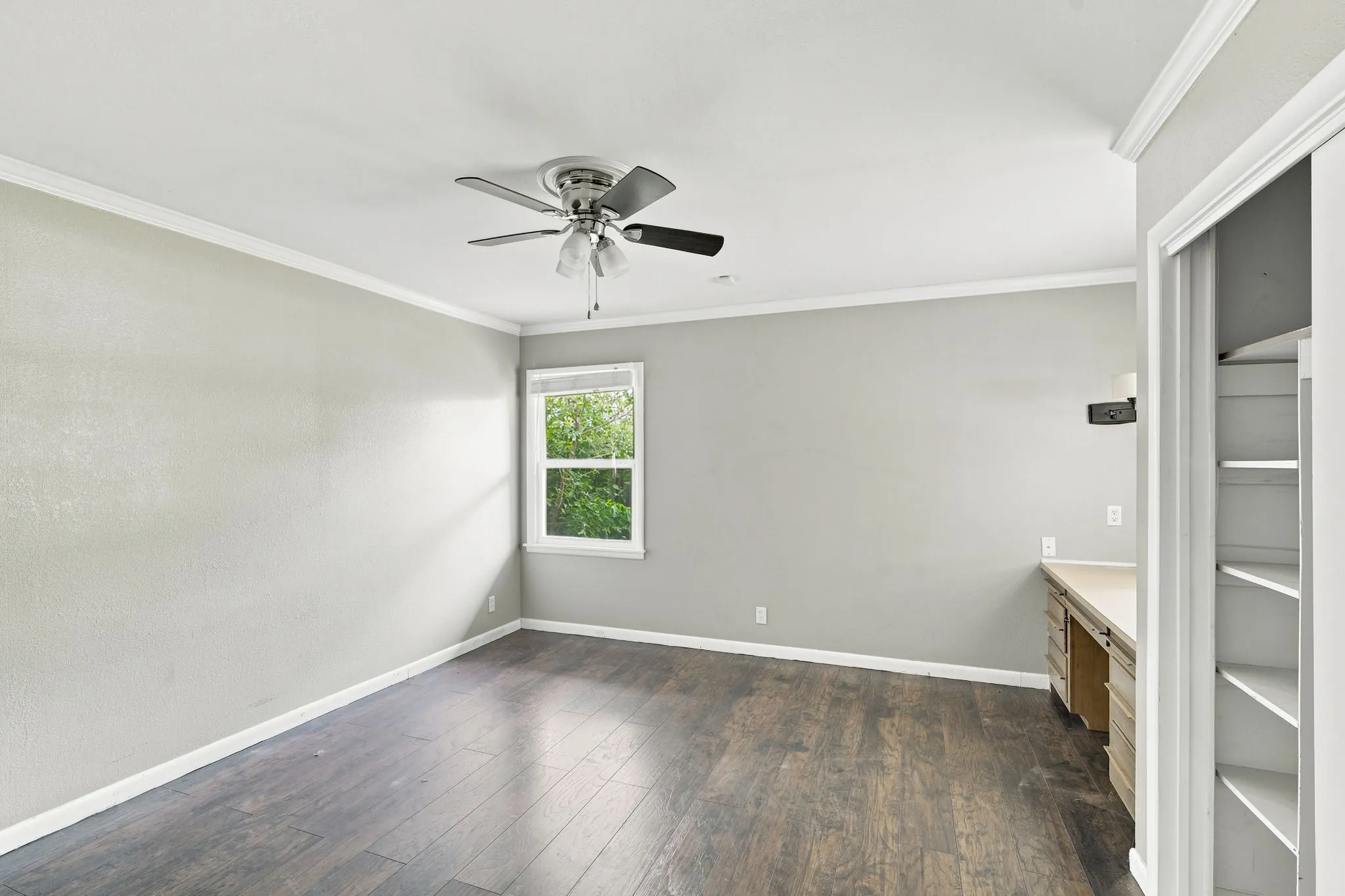 Single Family Residence For Sale in Navarro County , 1444 Oaklawn Drive, Corsicana, Texas 75110, 5 Bedroom, 4 Bathroom, Garage spaces, 3,186 Sqft, built in 1958, mls#21338911, Real Estate Agent in Corsicana, Homes For Sale in Navarro county, Homes For Sale in Corsicana, Realtor in Corsicana Texas, Real Estate Brokerage Independent Realty Texas, Luminita Cordes Realtor