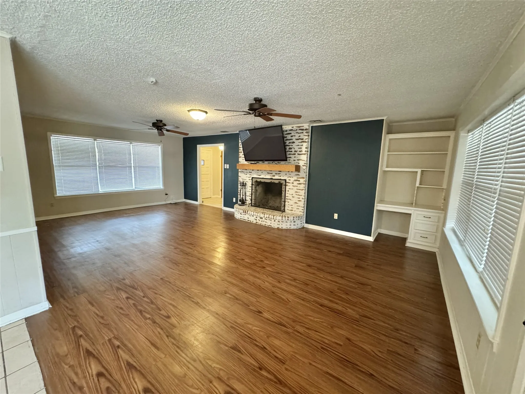 Single Family Residence For Sale in Van Zandt County , 1785 Cypress Lane, Canton, Texas 75103, 3 Bedroom, 2 Bathroom, 2 Garage spaces, 1,805 Sqft, built in 1973, mls#21338944, Real Estate Agent in Canton, Homes For Sale in Van Zandt county, Homes For Sale in Canton, Realtor in Canton Texas, Real Estate Brokerage Independent Realty Texas, Luminita Cordes Realtor