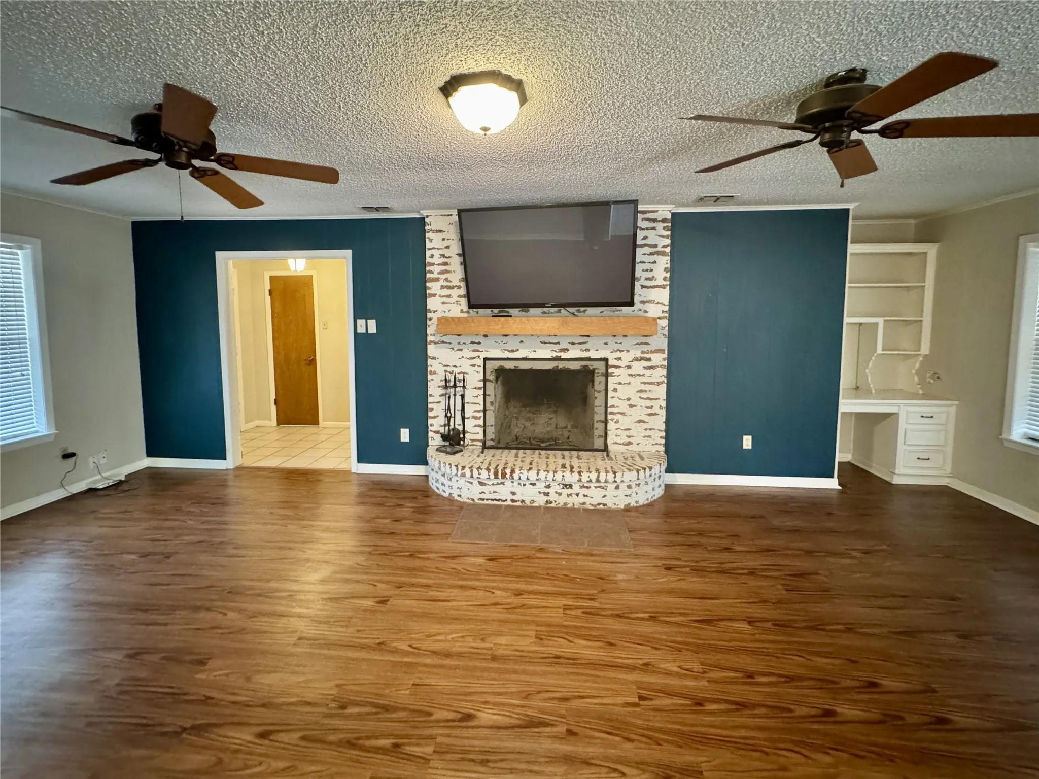 Single Family Residence For Sale in Van Zandt County , 1785 Cypress Lane, Canton, Texas 75103, 3 Bedroom, 2 Bathroom, 2 Garage spaces, 1,805 Sqft, built in 1973, mls#21338944, Real Estate Agent in Canton, Homes For Sale in Van Zandt county, Homes For Sale in Canton, Realtor in Canton Texas, Real Estate Brokerage Independent Realty Texas, Luminita Cordes Realtor