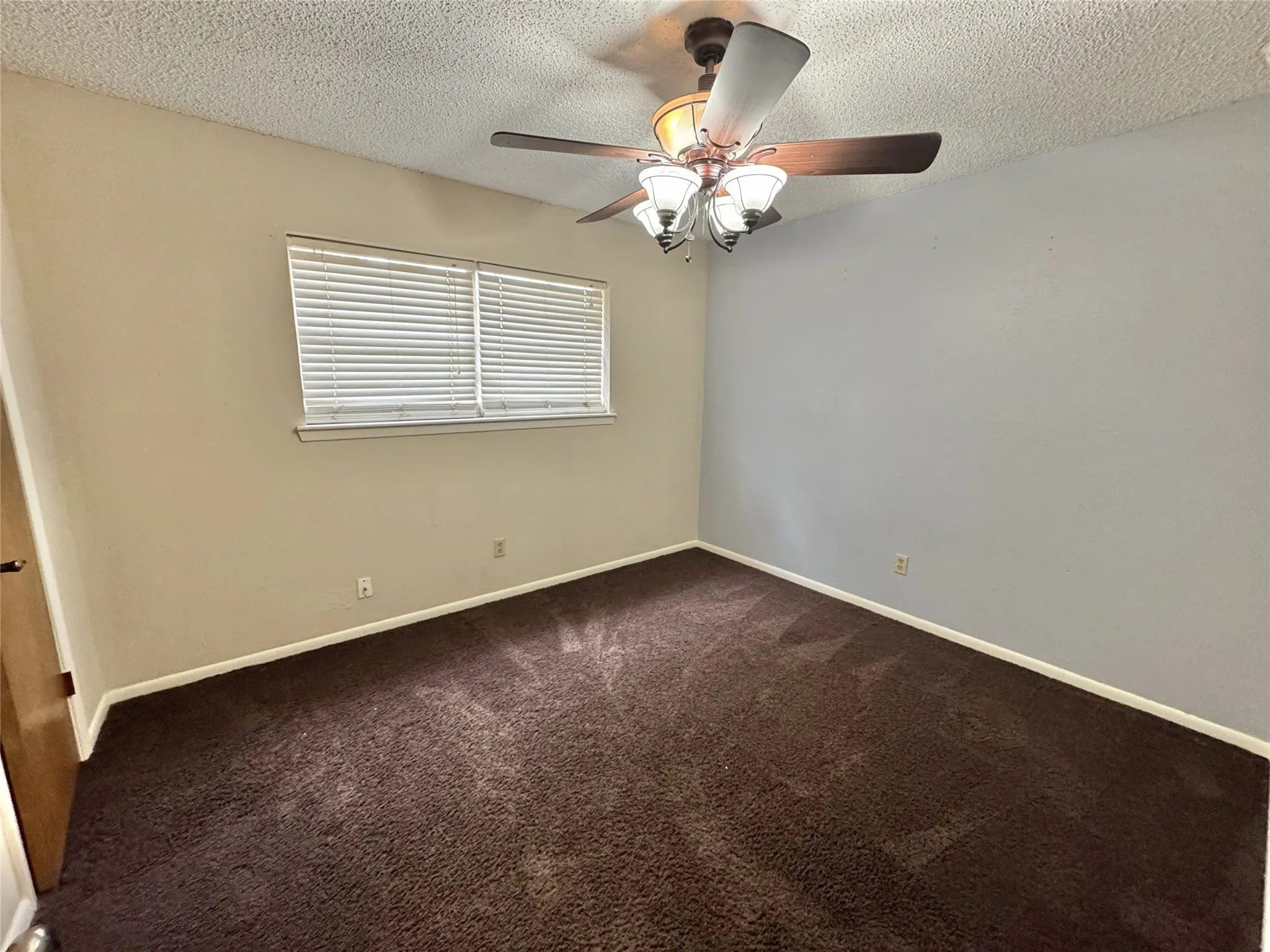 Single Family Residence For Sale in Van Zandt County , 1785 Cypress Lane, Canton, Texas 75103, 3 Bedroom, 2 Bathroom, 2 Garage spaces, 1,805 Sqft, built in 1973, mls#21338944, Real Estate Agent in Canton, Homes For Sale in Van Zandt county, Homes For Sale in Canton, Realtor in Canton Texas, Real Estate Brokerage Independent Realty Texas, Luminita Cordes Realtor