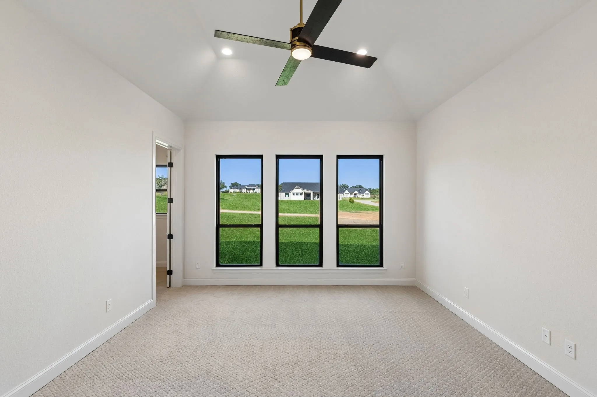Single Family Residence For Sale in Parker County , 2043 Vaquero Drive, Weatherford, Texas 76086, 4 Bedroom, 3 Bathroom, 3 Garage spaces, 3,145 Sqft, built in 2026, mls#21335650, Real Estate Agent in Weatherford, Homes For Sale in Parker county, Homes For Sale in Weatherford, Realtor in Weatherford Texas, Real Estate Brokerage Independent Realty Texas, Luminita Cordes Realtor