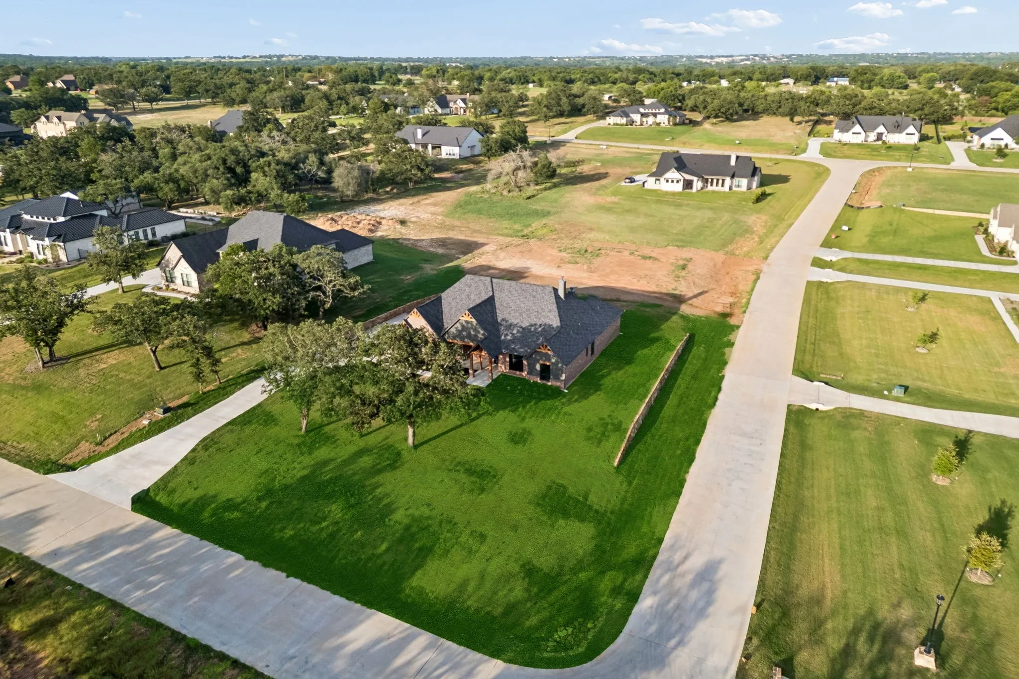 Single Family Residence For Sale in Parker County , 2043 Vaquero Drive, Weatherford, Texas 76086, 4 Bedroom, 3 Bathroom, 3 Garage spaces, 3,145 Sqft, built in 2026, mls#21335650, Real Estate Agent in Weatherford, Homes For Sale in Parker county, Homes For Sale in Weatherford, Realtor in Weatherford Texas, Real Estate Brokerage Independent Realty Texas, Luminita Cordes Realtor