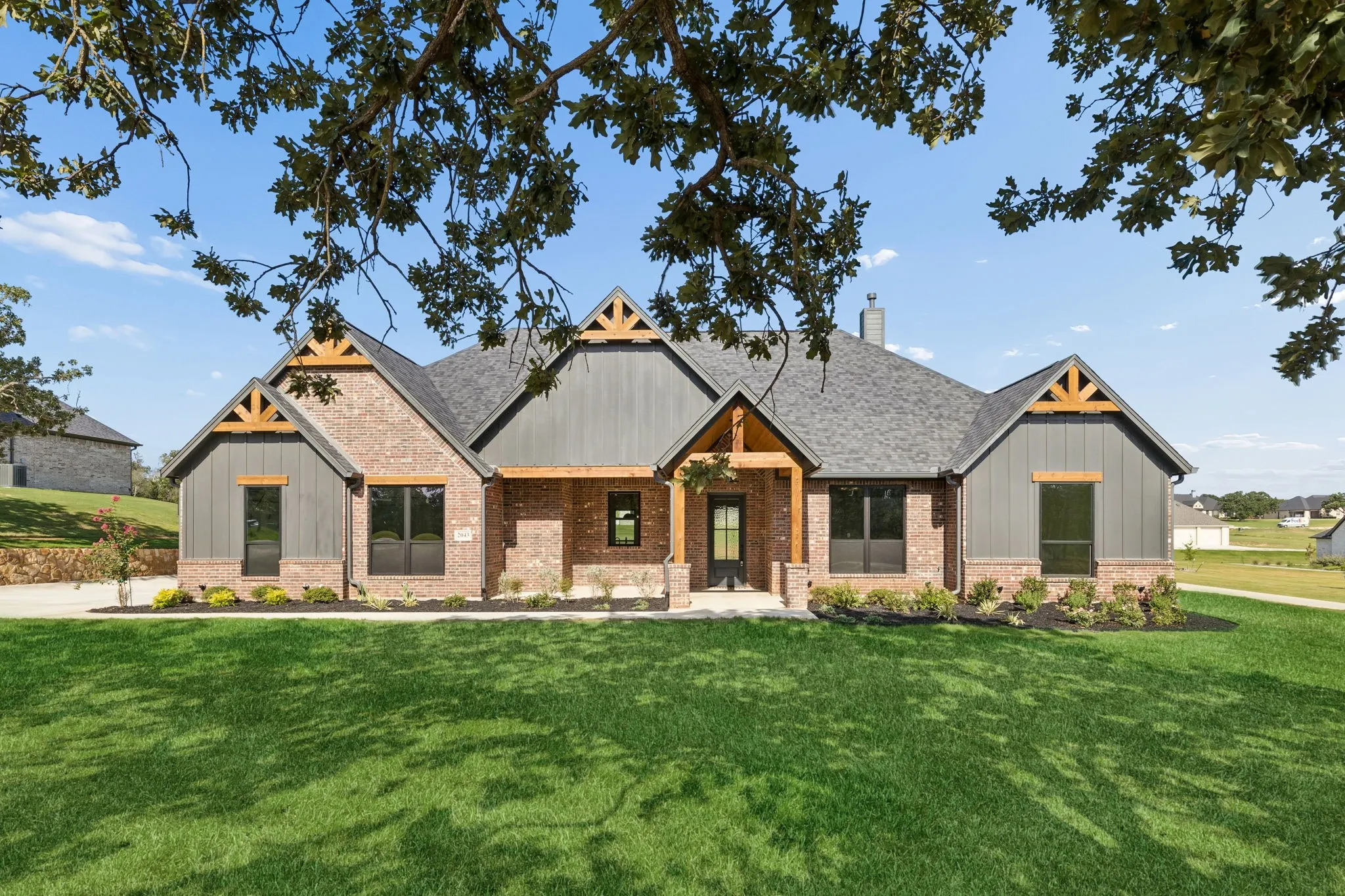 Single Family Residence For Sale in Parker County , 2043 Vaquero Drive, Weatherford, Texas 76086, 4 Bedroom, 3 Bathroom, 3 Garage spaces, 3,145 Sqft, built in 2026, mls#21335650, Real Estate Agent in Weatherford, Homes For Sale in Parker county, Homes For Sale in Weatherford, Realtor in Weatherford Texas, Real Estate Brokerage Independent Realty Texas, Luminita Cordes Realtor