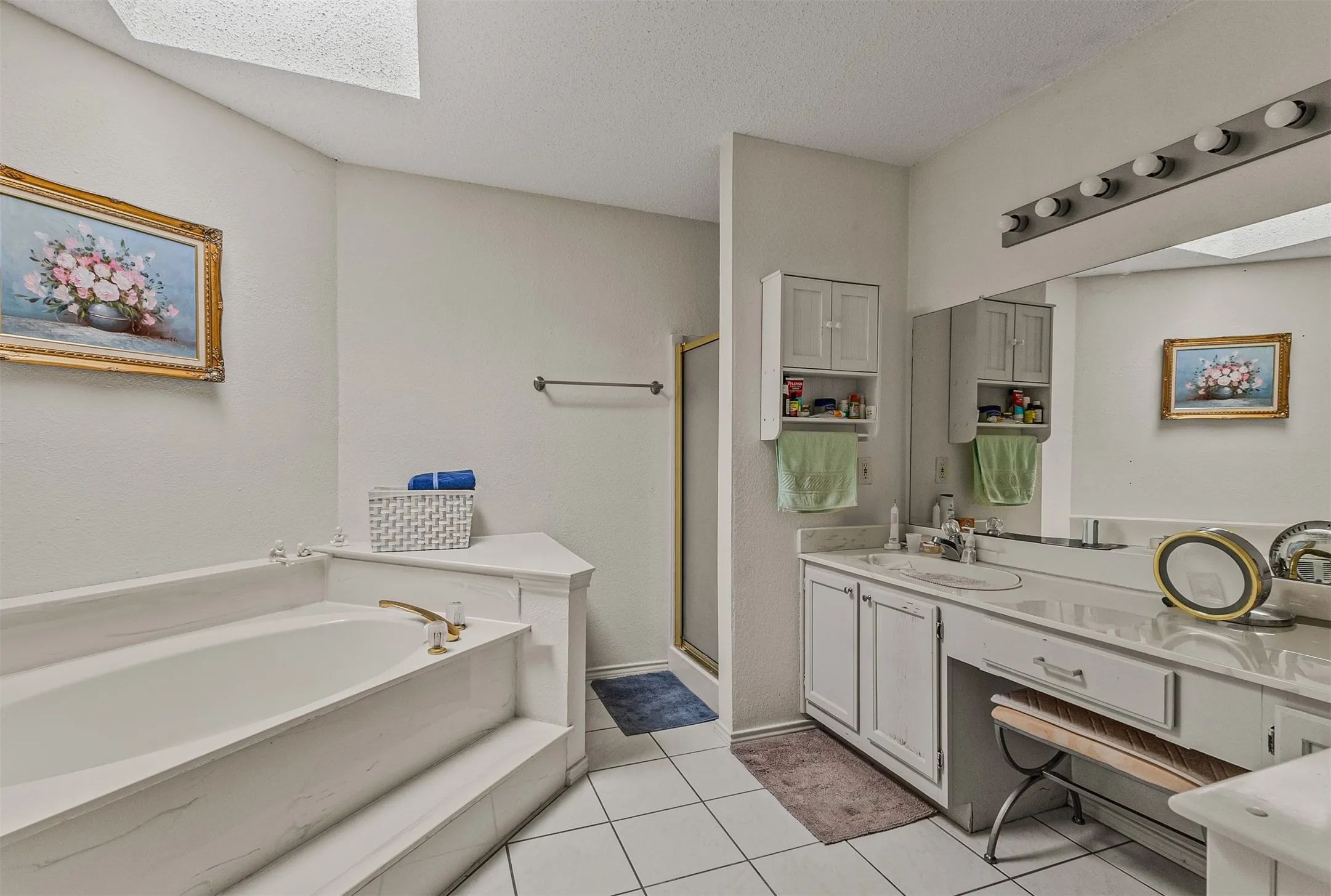 Primary bath with separate tub and shower