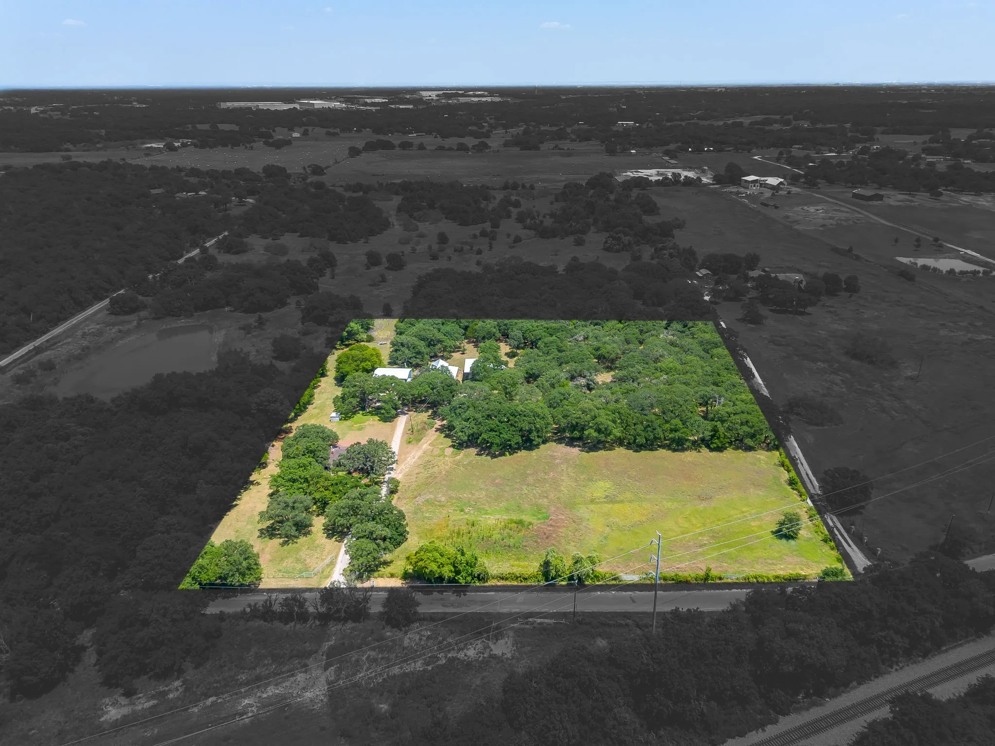 Aerial view of property lines (Buyer to verify)