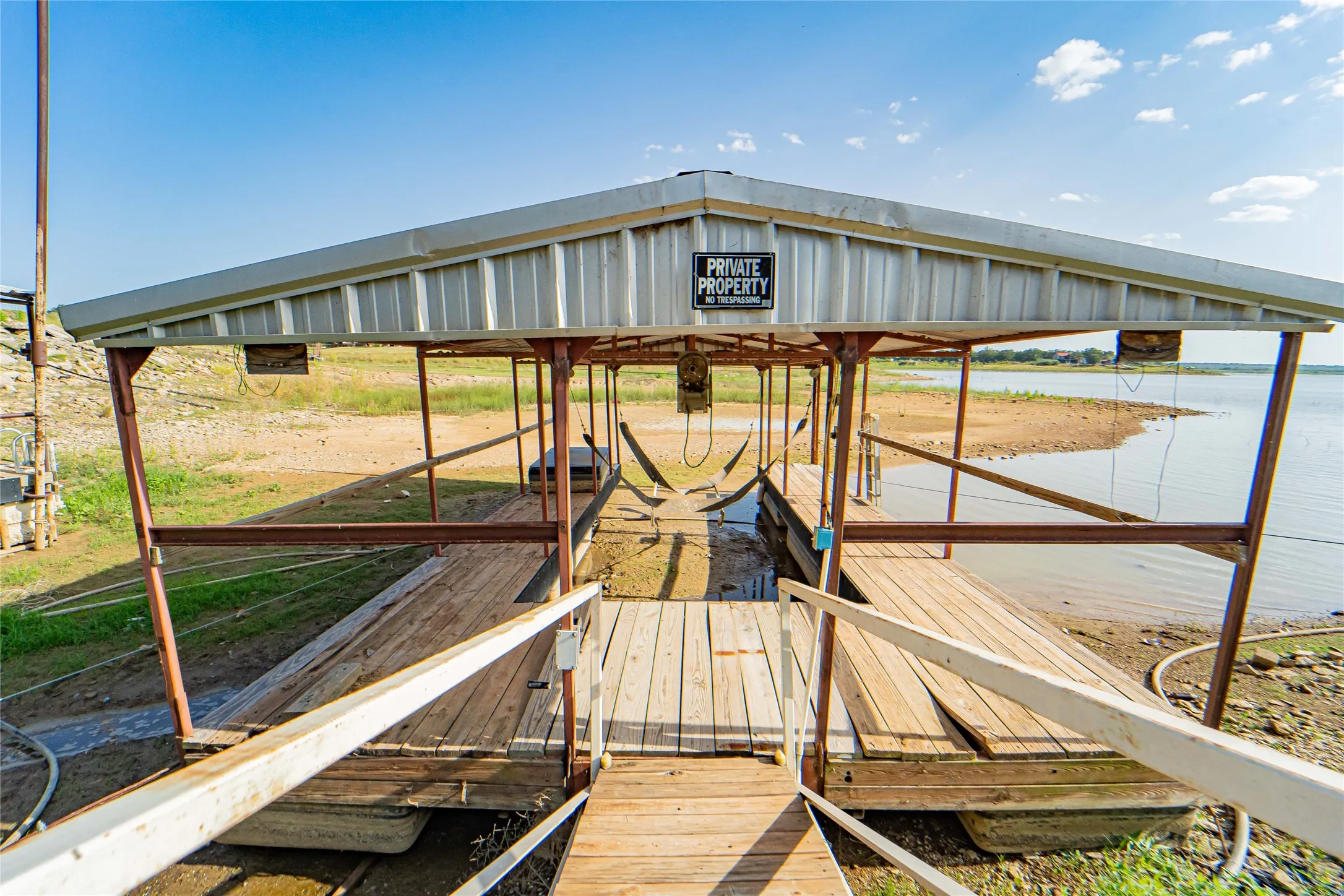 Single Family Residence For Sale in Stephens County , 3113 2641, Breckenridge, Texas 76424, 4 Bedroom, 2 Bathroom, Garage spaces, 1,508 Sqft, built in 1963, mls#21338400, Real Estate Agent in Breckenridge, Homes For Sale in Stephens county, Homes For Sale in Breckenridge, Realtor in Breckenridge Texas, Real Estate Brokerage Independent Realty Texas, Luminita Cordes Realtor