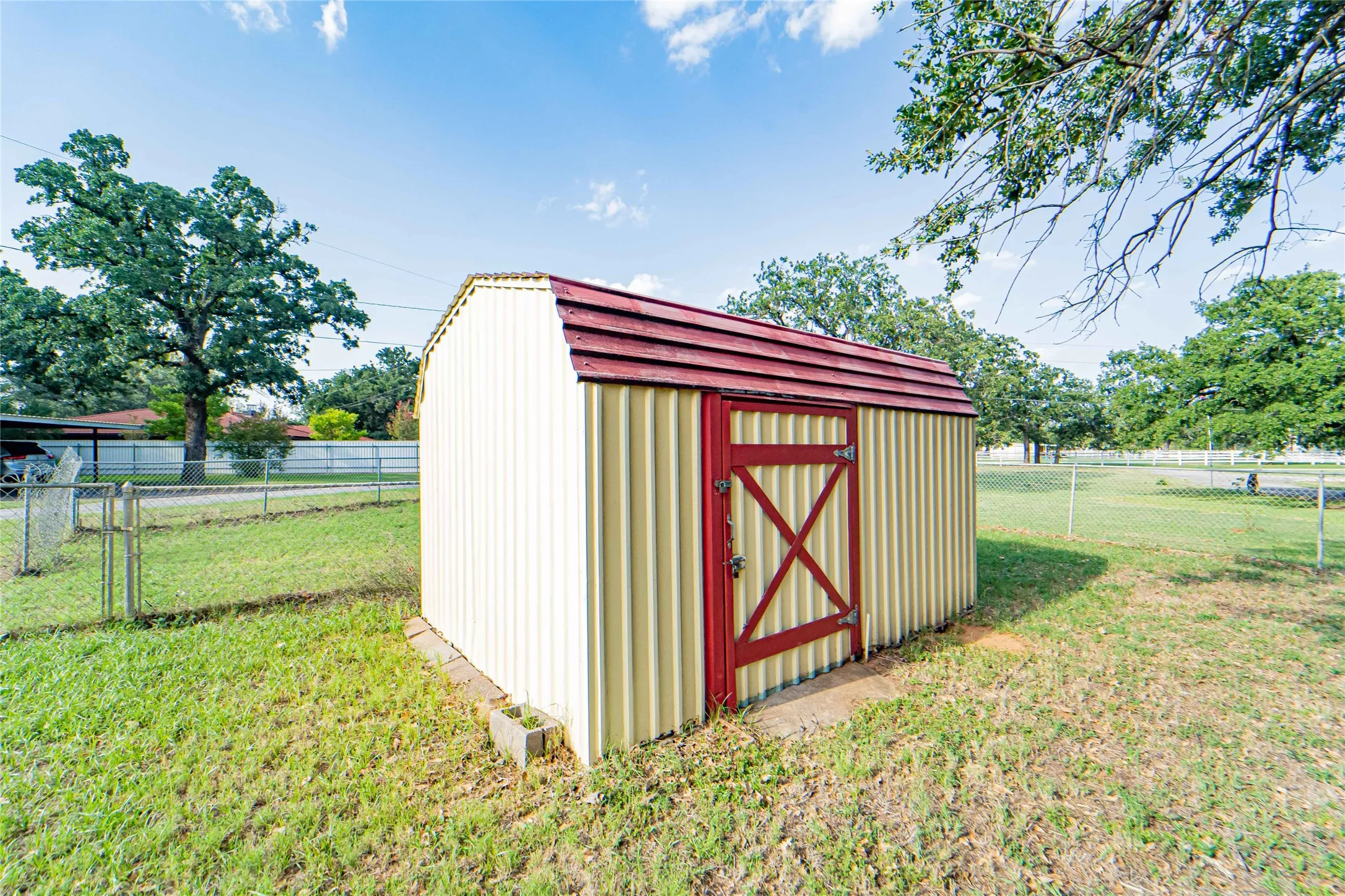Single Family Residence For Sale in Stephens County , 3113 2641, Breckenridge, Texas 76424, 4 Bedroom, 2 Bathroom, Garage spaces, 1,508 Sqft, built in 1963, mls#21338400, Real Estate Agent in Breckenridge, Homes For Sale in Stephens county, Homes For Sale in Breckenridge, Realtor in Breckenridge Texas, Real Estate Brokerage Independent Realty Texas, Luminita Cordes Realtor