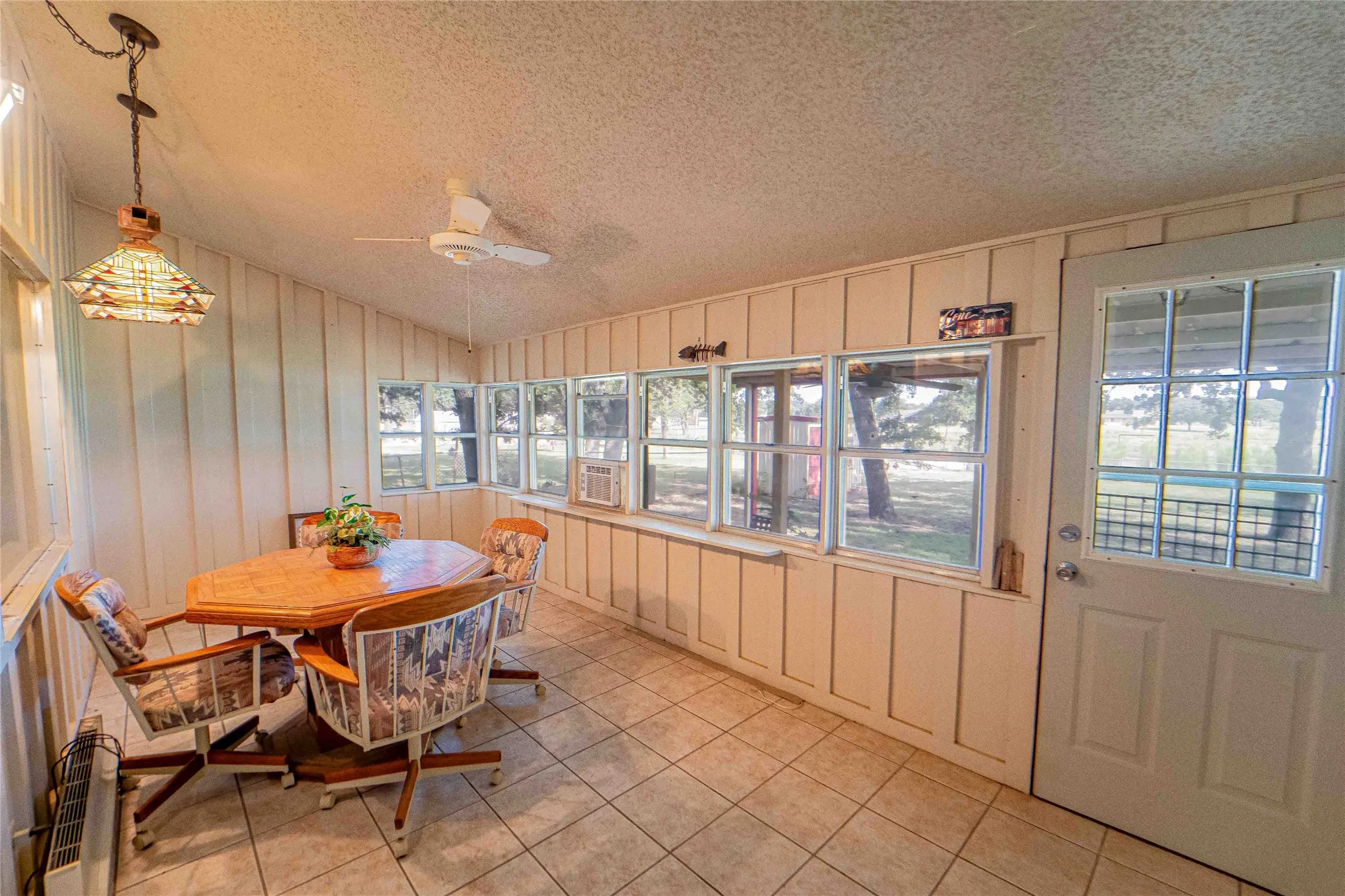 Single Family Residence For Sale in Stephens County , 3113 2641, Breckenridge, Texas 76424, 4 Bedroom, 2 Bathroom, Garage spaces, 1,508 Sqft, built in 1963, mls#21338400, Real Estate Agent in Breckenridge, Homes For Sale in Stephens county, Homes For Sale in Breckenridge, Realtor in Breckenridge Texas, Real Estate Brokerage Independent Realty Texas, Luminita Cordes Realtor