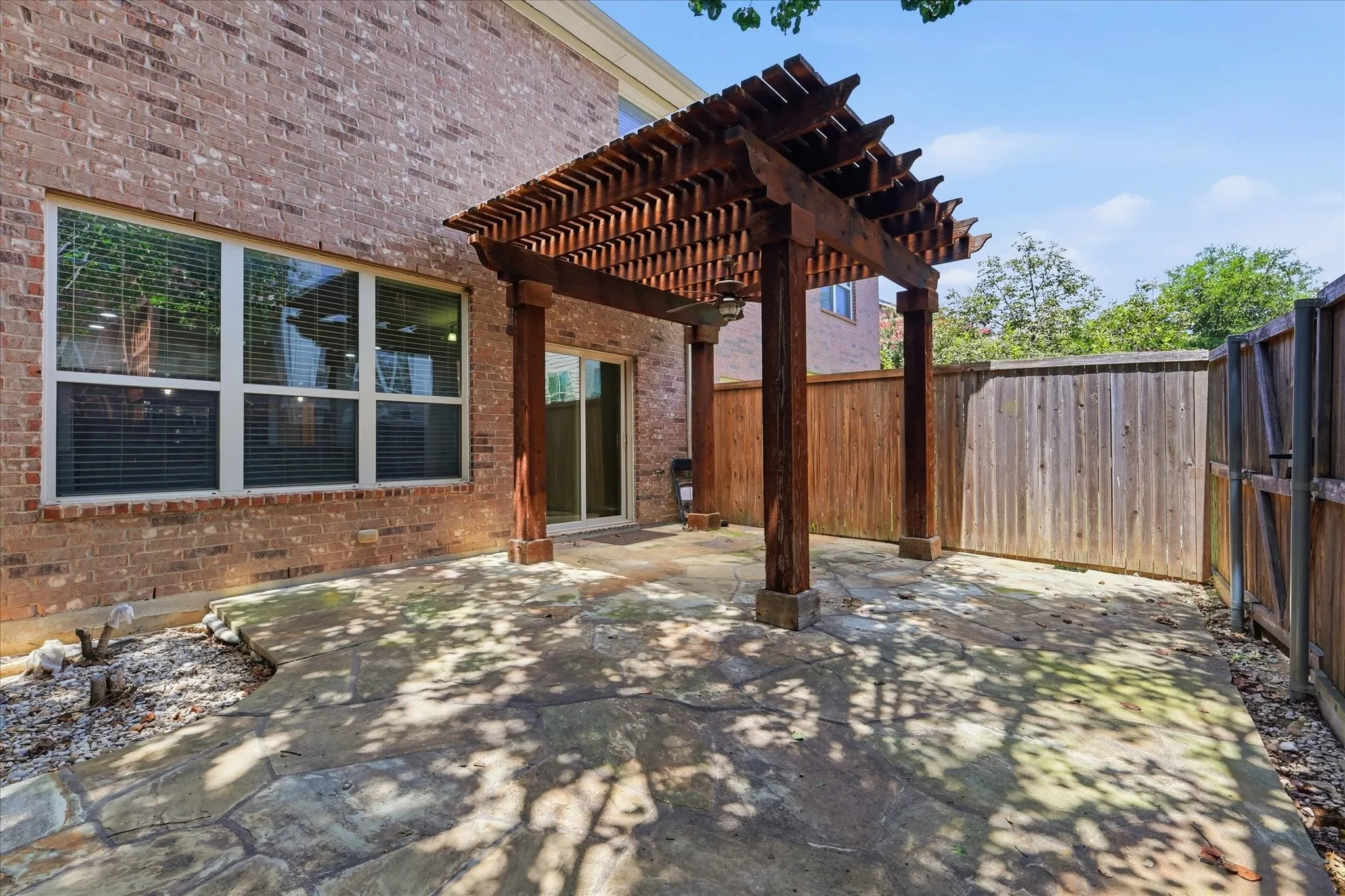 Townhouse For Rent in Denton County , 2649 Jacobson Drive, Lewisville, Texas 75067, 3 Bedroom, 3 Bathroom, 2 Garage spaces, 1,937 Sqft, built in 2009, Price $2,650, mls#21338987, Real Estate Agent in Lewisville, Homes For Rent in Denton county, Homes For Rent in Lewisville, Realtor in Lewisville Texas, Real Estate Brokerage Independent Realty Texas, Luminita Cordes Realtor