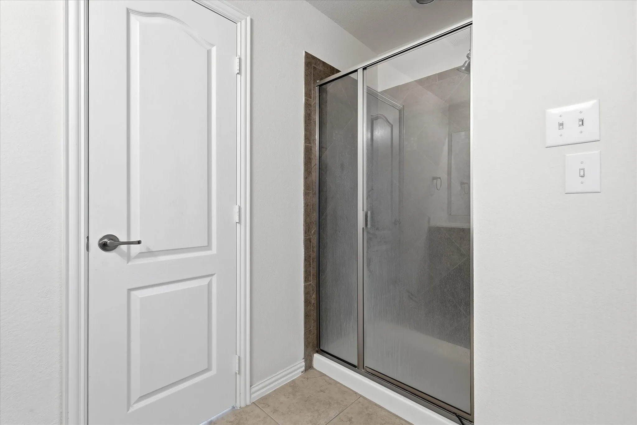 Townhouse For Rent in Denton County , 2649 Jacobson Drive, Lewisville, Texas 75067, 3 Bedroom, 3 Bathroom, 2 Garage spaces, 1,937 Sqft, built in 2009, Price $2,650, mls#21338987, Real Estate Agent in Lewisville, Homes For Rent in Denton county, Homes For Rent in Lewisville, Realtor in Lewisville Texas, Real Estate Brokerage Independent Realty Texas, Luminita Cordes Realtor