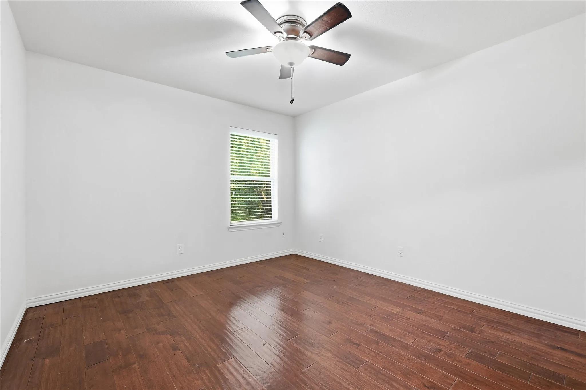 Townhouse For Rent in Denton County , 2649 Jacobson Drive, Lewisville, Texas 75067, 3 Bedroom, 3 Bathroom, 2 Garage spaces, 1,937 Sqft, built in 2009, Price $2,650, mls#21338987, Real Estate Agent in Lewisville, Homes For Rent in Denton county, Homes For Rent in Lewisville, Realtor in Lewisville Texas, Real Estate Brokerage Independent Realty Texas, Luminita Cordes Realtor