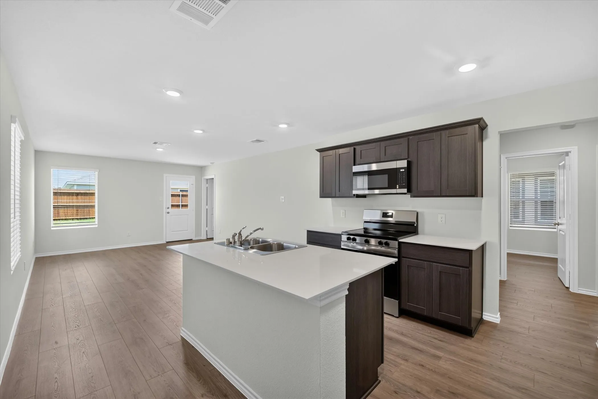 Single Family Residence For Rent in Hunt County , 1117 Southfield Drive, Josephine, Texas 75135, 3 Bedroom, 2 Bathroom, 2 Garage spaces, 1,153 Sqft, built in 2026, mls#21338995, Real Estate Agent in Josephine, Homes For Rent in Hunt county, Homes For Rent in Josephine, Realtor in Josephine Texas, Real Estate Brokerage Independent Realty Texas, Luminita Cordes Realtor