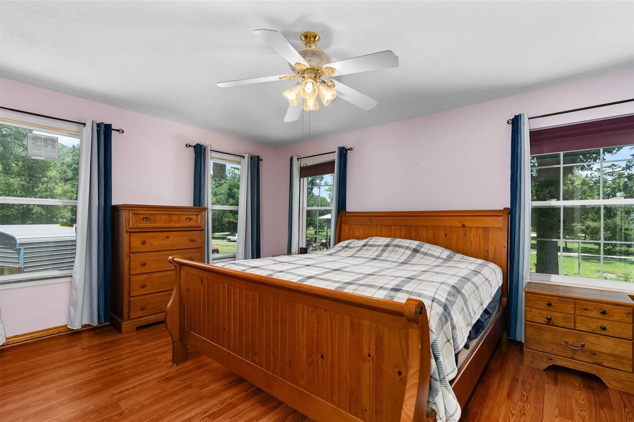 Single Family Residence For Sale in Panola County , 113 County Road 1844, Carthage, Texas 75633, 7 Bedroom, 4 Bathroom, Garage spaces, 4,350 Sqft, built in 1970, Price $679,000, mls#21338997, Real Estate Agent in Carthage, Homes For Sale in Panola county, Homes For Sale in Carthage, Realtor in Carthage Texas, Real Estate Brokerage Independent Realty Texas, Luminita Cordes Realtor