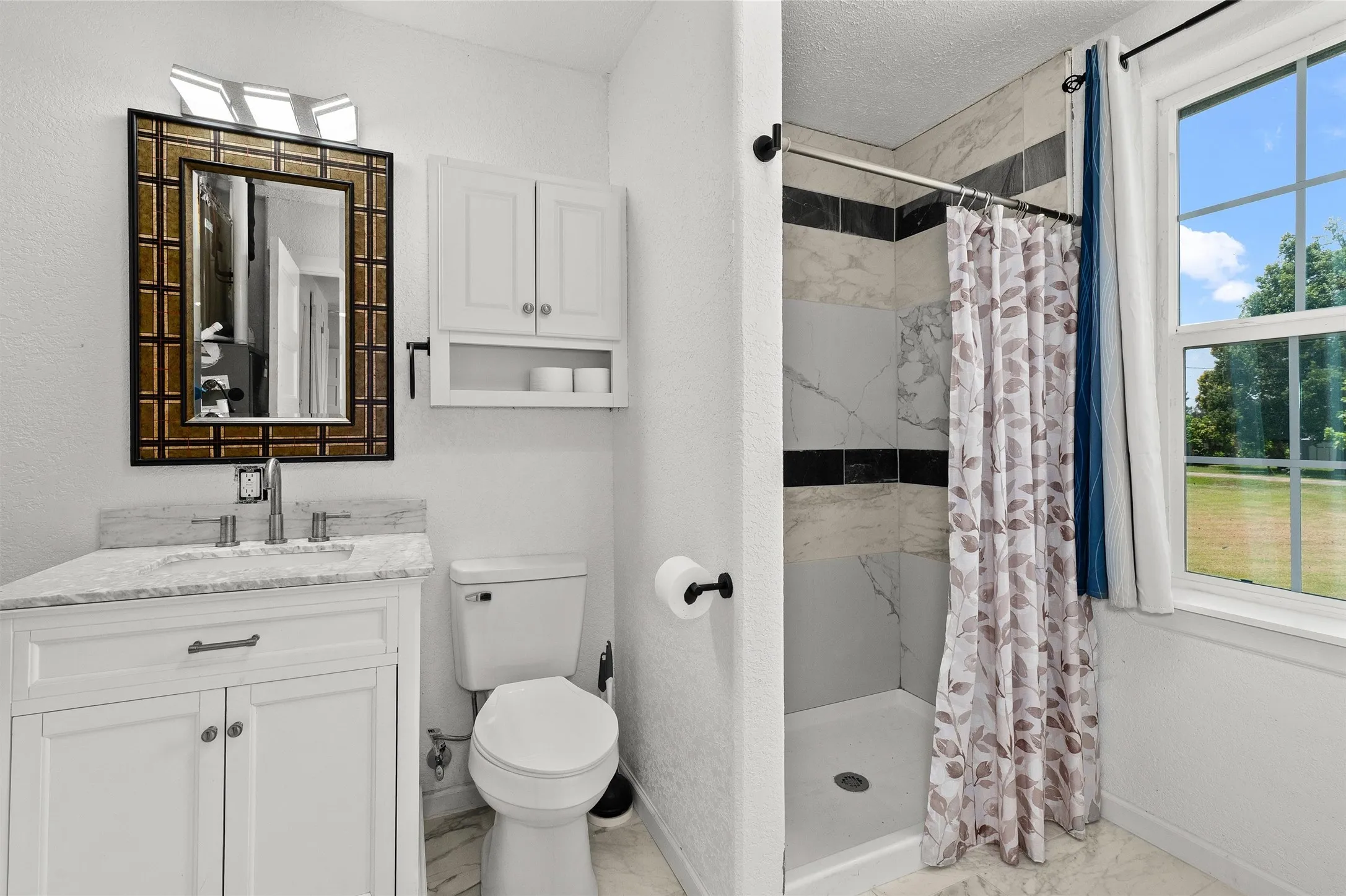 Single Family Residence For Sale in Panola County , 113 County Road 1844, Carthage, Texas 75633, 7 Bedroom, 4 Bathroom, Garage spaces, 4,350 Sqft, built in 1970, Price $679,000, mls#21338997, Real Estate Agent in Carthage, Homes For Sale in Panola county, Homes For Sale in Carthage, Realtor in Carthage Texas, Real Estate Brokerage Independent Realty Texas, Luminita Cordes Realtor
