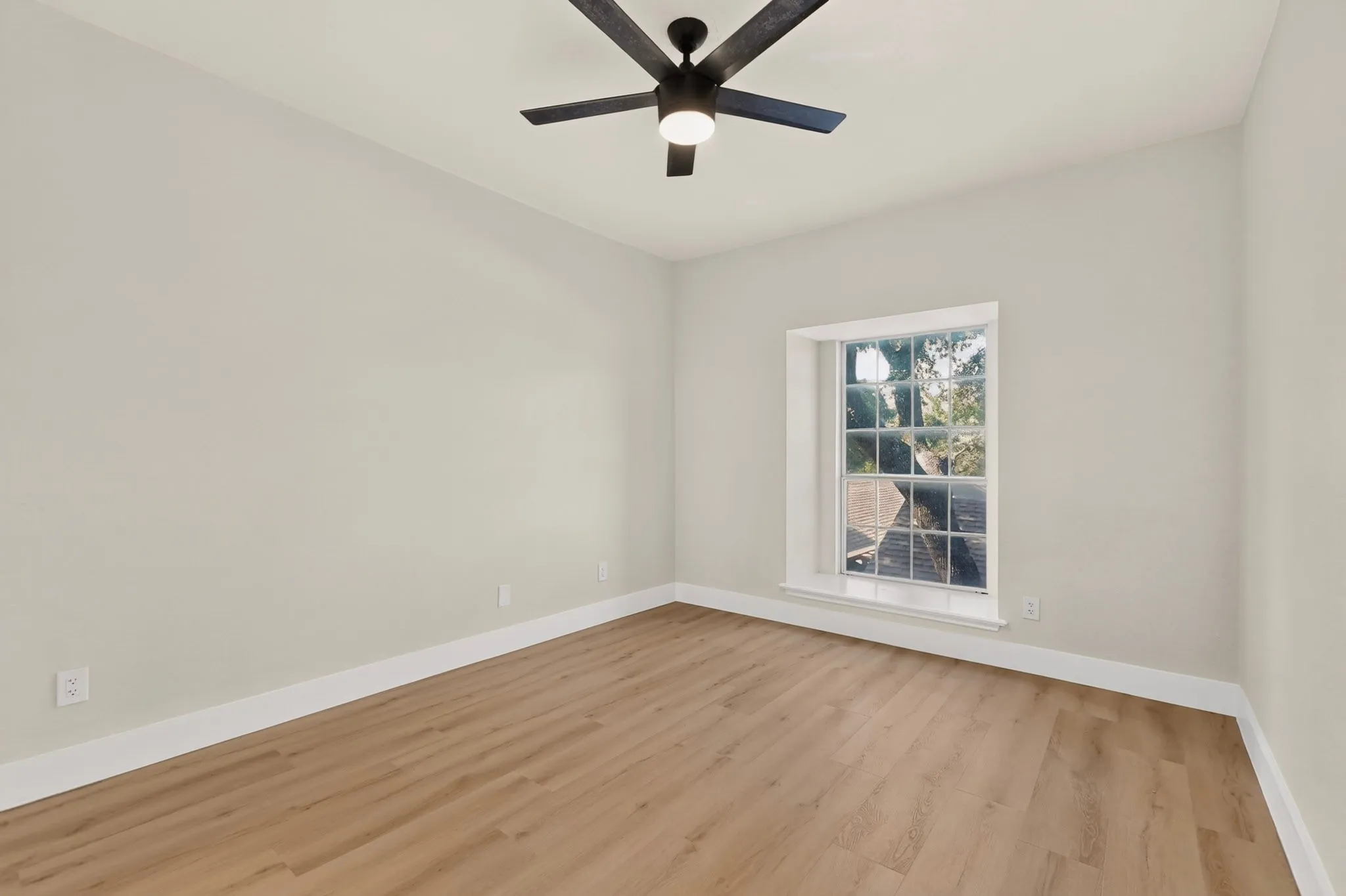 Condominium For Sale in Dallas County , 8600 Coppertowne Lane 1407, Dallas, Texas 75243, 1 Bedroom, 1 Bathroom, Garage spaces, 713 Sqft, built in 1983, mls#21338938, Real Estate Agent in Dallas, Homes For Sale in Dallas county, Homes For Sale in Dallas, Realtor in Dallas Texas, Real Estate Brokerage Independent Realty Texas, Luminita Cordes Realtor