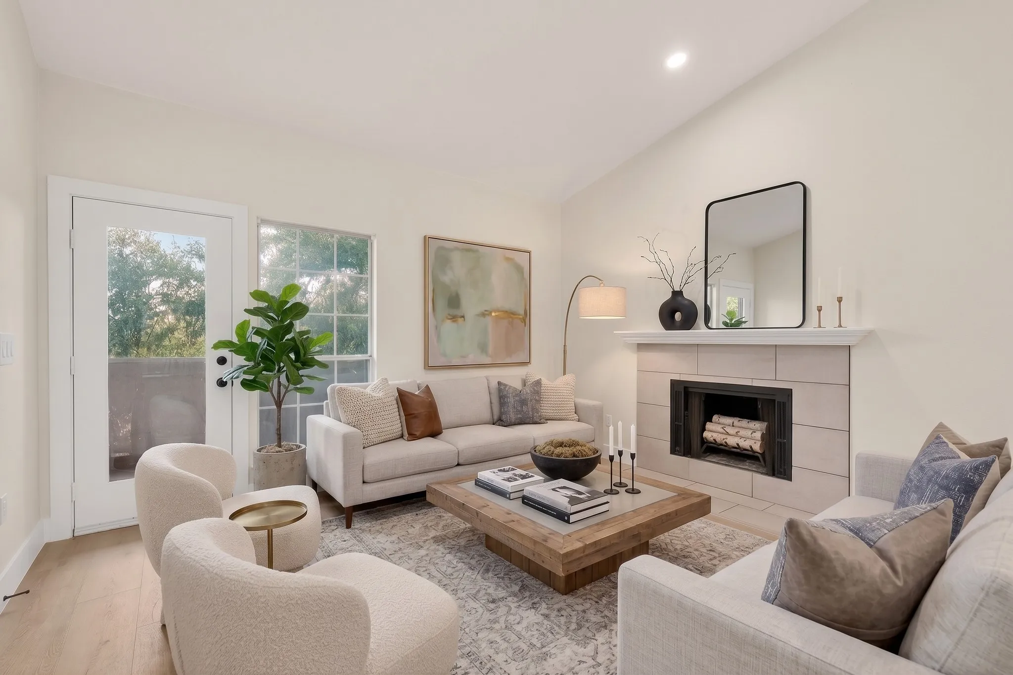 Condominium For Sale in Dallas County , 8600 Coppertowne Lane 1407, Dallas, Texas 75243, 1 Bedroom, 1 Bathroom, Garage spaces, 713 Sqft, built in 1983, mls#21338938, Real Estate Agent in Dallas, Homes For Sale in Dallas county, Homes For Sale in Dallas, Realtor in Dallas Texas, Real Estate Brokerage Independent Realty Texas, Luminita Cordes Realtor