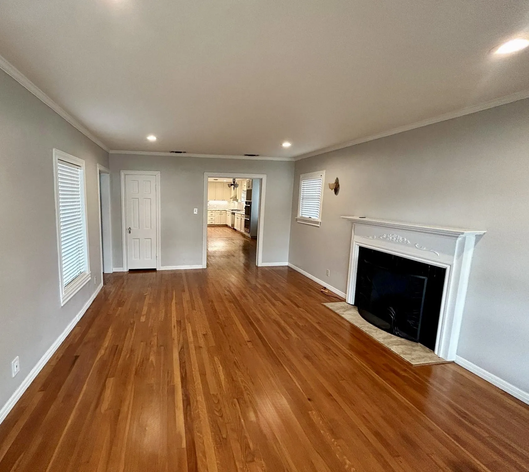 Single Family Residence For Rent in Tarrant County , 3444 Rogers Avenue, Fort Worth, Texas 76109, 3 Bedroom, 2 Bathroom, 2 Garage spaces, 1,673 Sqft, built in 1939, mls#21339010, Real Estate Agent in Fort Worth, Homes For Rent in Tarrant county, Homes For Rent in Fort Worth, Realtor in Fort Worth Texas, Real Estate Brokerage Independent Realty Texas, Luminita Cordes Realtor