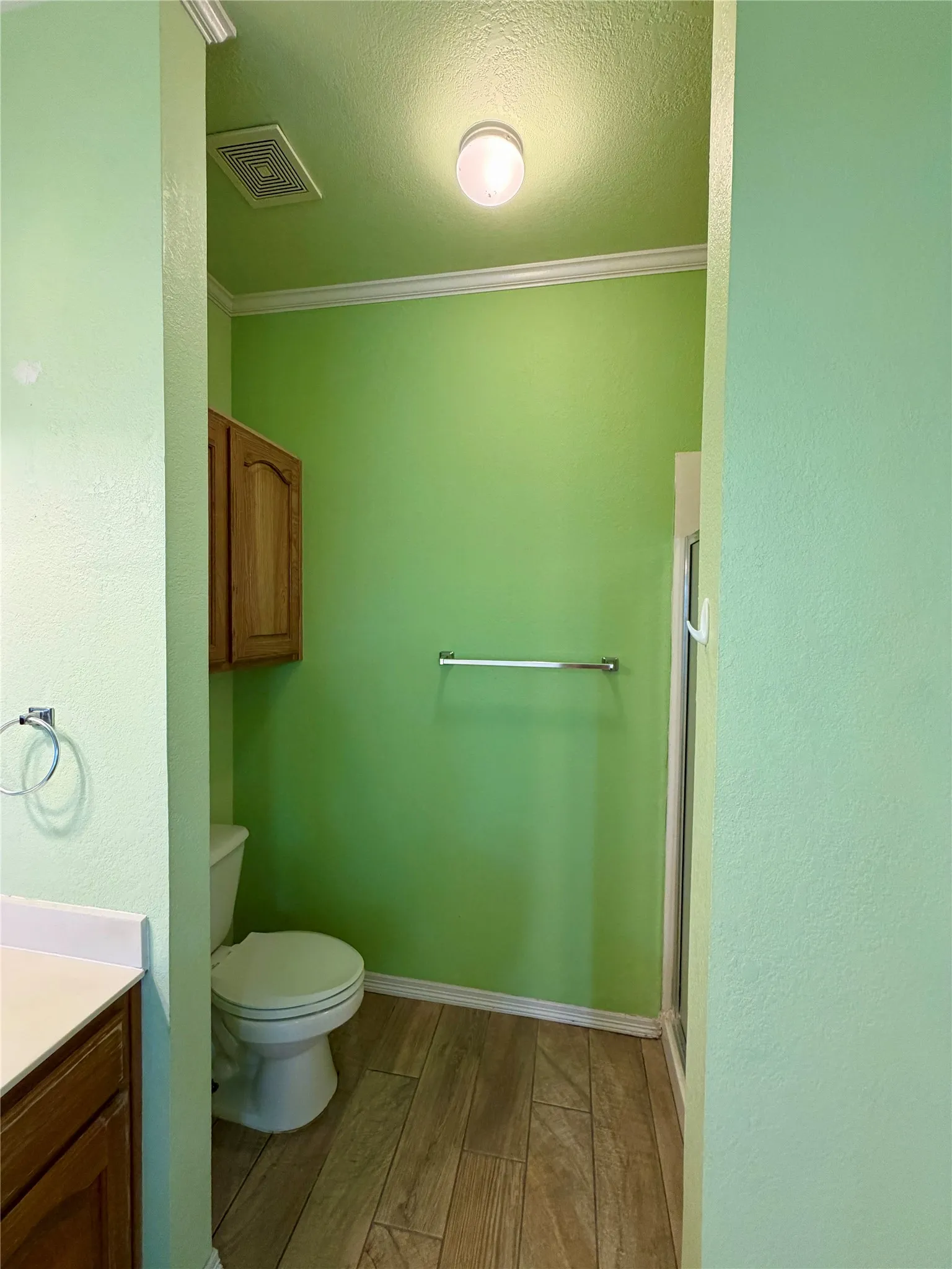 Single Family Residence For Sale in Ellis County , 7830 Mavis Avenue, Waxahachie, Texas 75167, 3 Bedroom, 4 Bathroom, 2 Garage spaces, 2,378 Sqft, built in 2000, mls#21337427, Real Estate Agent in Waxahachie, Homes For Sale in Ellis county, Homes For Sale in Waxahachie, Realtor in Waxahachie Texas, Real Estate Brokerage Independent Realty Texas, Luminita Cordes Realtor