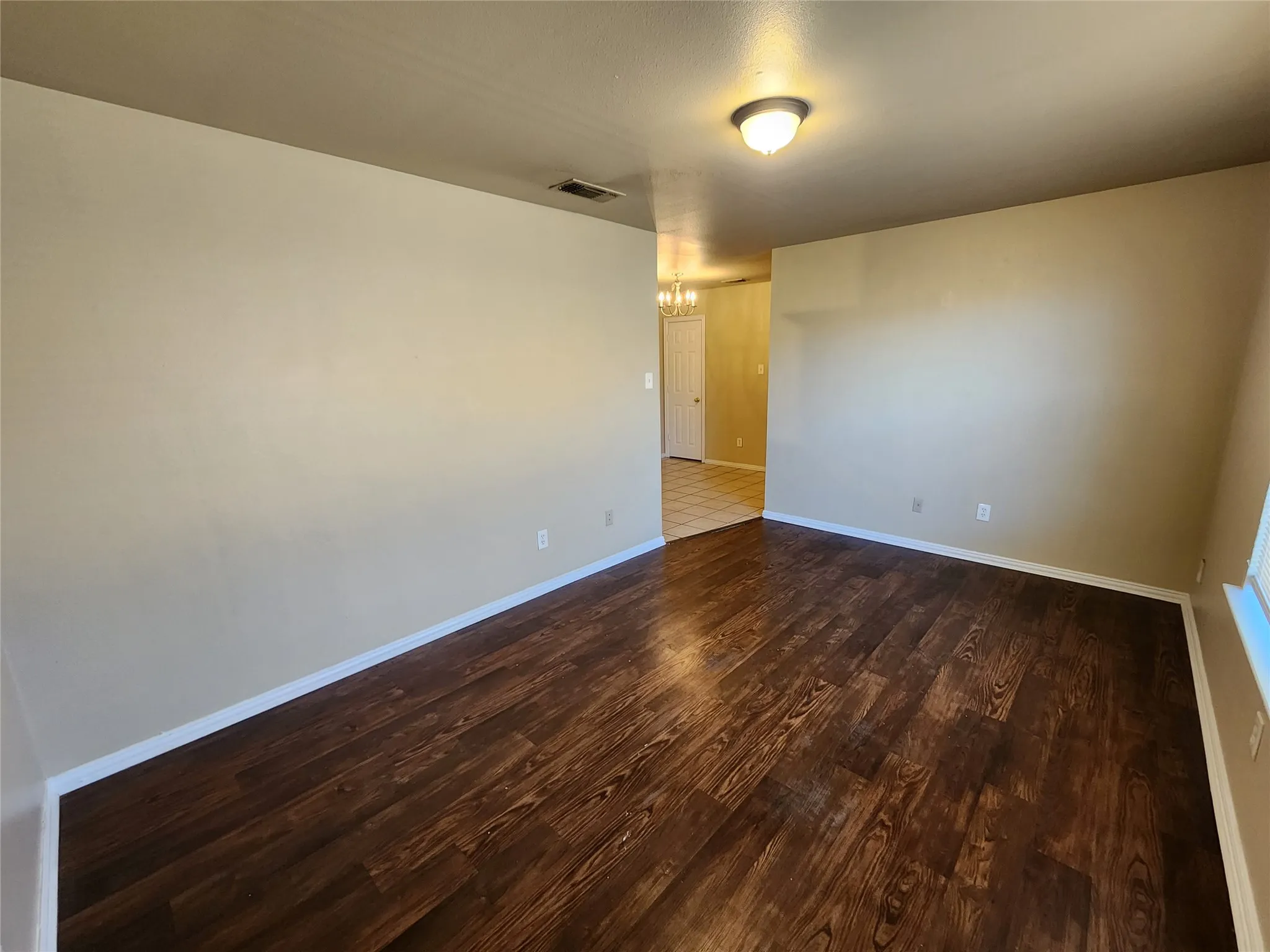 Duplex For Rent in Tarrant County , 939 Baker Street, Fort Worth, Texas 76104, 3 Bedroom, 2 Bathroom, 1 Garage spaces, 992 Sqft, built in 2005, mls#21339014, Real Estate Agent in Fort Worth, Homes For Rent in Tarrant county, Homes For Rent in Fort Worth, Realtor in Fort Worth Texas, Real Estate Brokerage Independent Realty Texas, Luminita Cordes Realtor