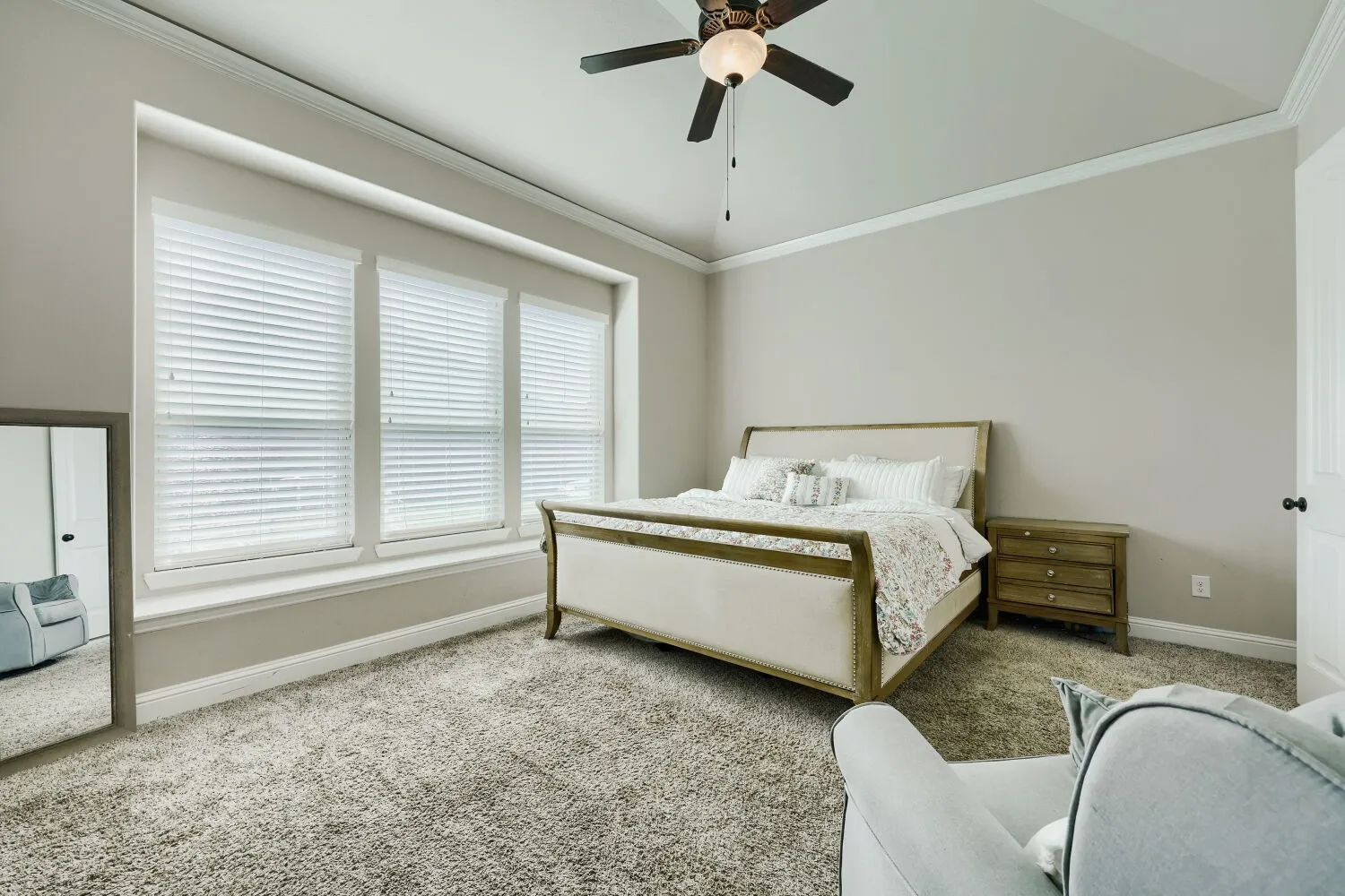 Single Family Residence For Sale in Tarrant County , 3403 Willow Brook Drive, Mansfield, Texas 76063, 5 Bedroom, 4 Bathroom, 2 Garage spaces, 3,603 Sqft, built in 2017, mls#21336219, Real Estate Agent in Mansfield, Homes For Sale in Tarrant county, Homes For Sale in Mansfield, Realtor in Mansfield Texas, Real Estate Brokerage Independent Realty Texas, Luminita Cordes Realtor