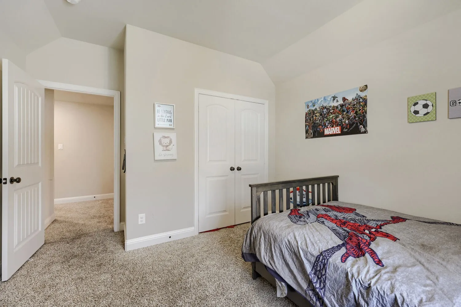 Single Family Residence For Sale in Tarrant County , 3403 Willow Brook Drive, Mansfield, Texas 76063, 5 Bedroom, 4 Bathroom, 2 Garage spaces, 3,603 Sqft, built in 2017, mls#21336219, Real Estate Agent in Mansfield, Homes For Sale in Tarrant county, Homes For Sale in Mansfield, Realtor in Mansfield Texas, Real Estate Brokerage Independent Realty Texas, Luminita Cordes Realtor