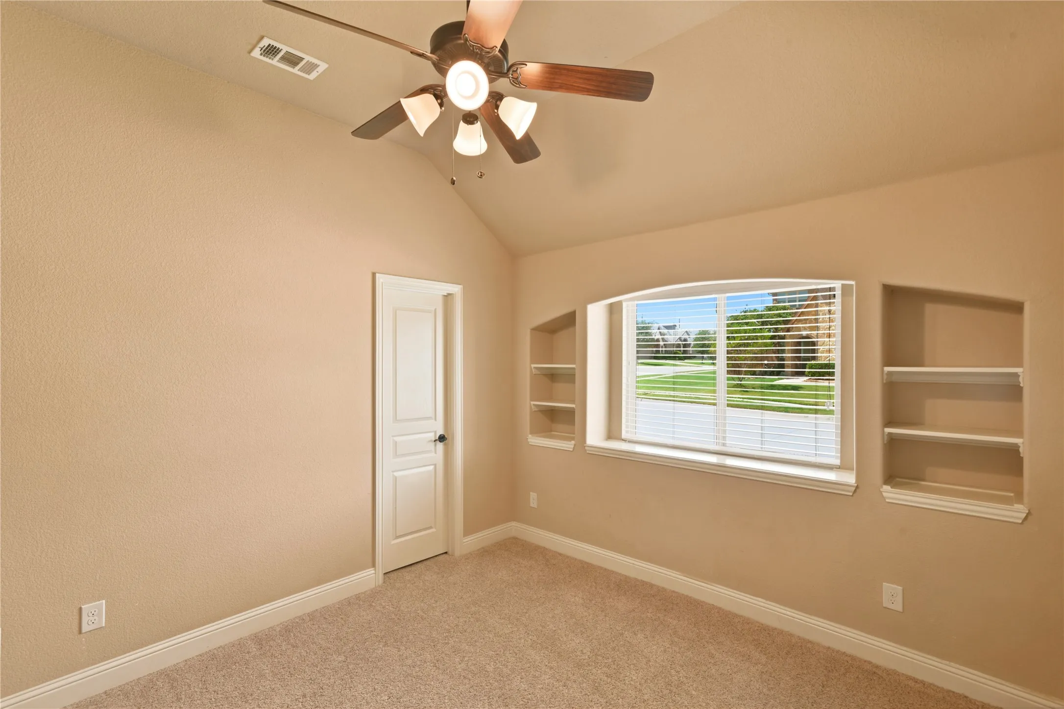Single Family Residence For Sale in Collin County , 1501 Sherwood Drive, Anna, Texas 75409, 4 Bedroom, 2 Bathroom, 2 Garage spaces, 2,303 Sqft, built in 2018, mls#21338999, Real Estate Agent in Anna, Homes For Sale in Collin county, Homes For Sale in Anna, Realtor in Anna Texas, Real Estate Brokerage Independent Realty Texas, Luminita Cordes Realtor