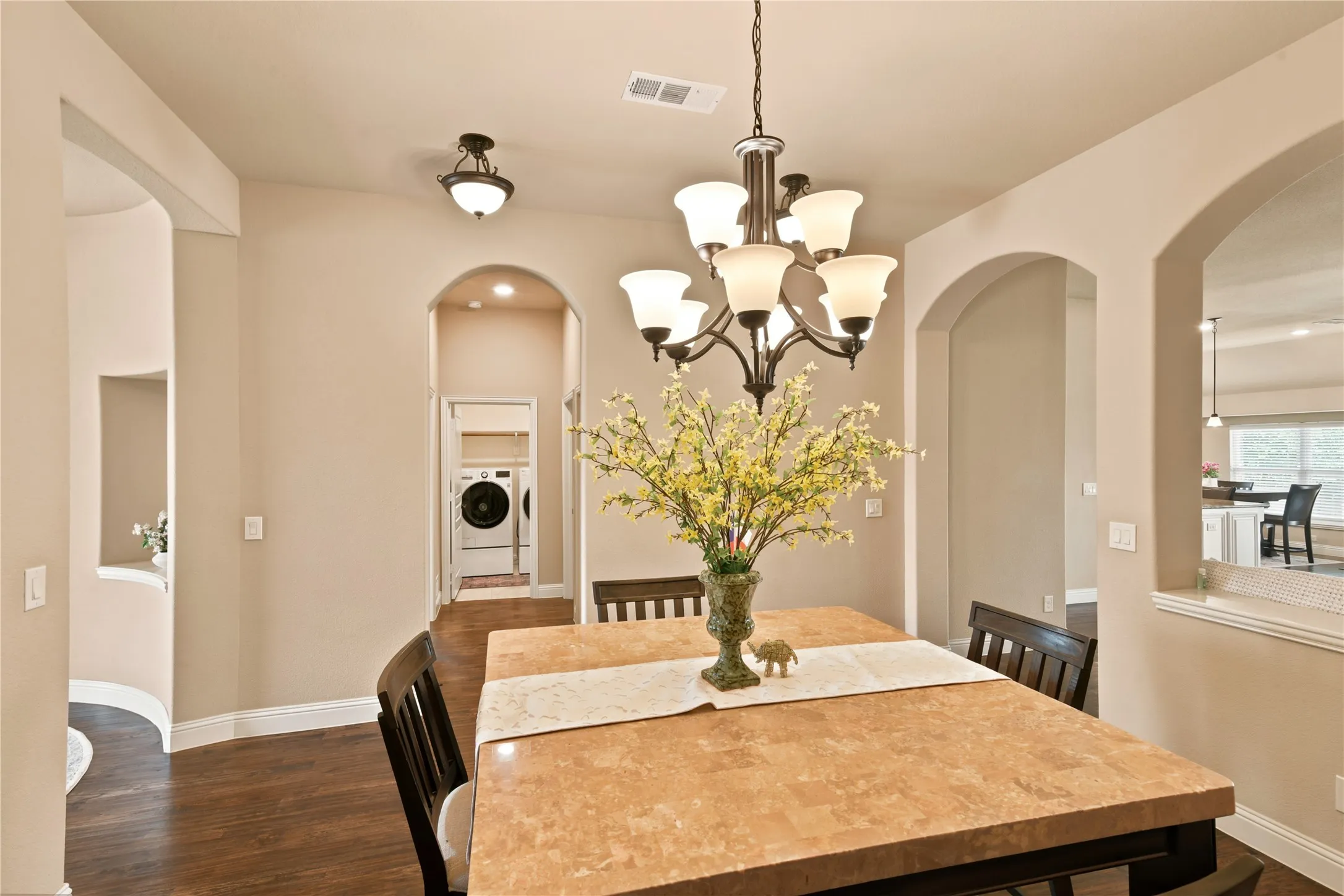 Single Family Residence For Sale in Collin County , 1501 Sherwood Drive, Anna, Texas 75409, 4 Bedroom, 2 Bathroom, 2 Garage spaces, 2,303 Sqft, built in 2018, mls#21338999, Real Estate Agent in Anna, Homes For Sale in Collin county, Homes For Sale in Anna, Realtor in Anna Texas, Real Estate Brokerage Independent Realty Texas, Luminita Cordes Realtor
