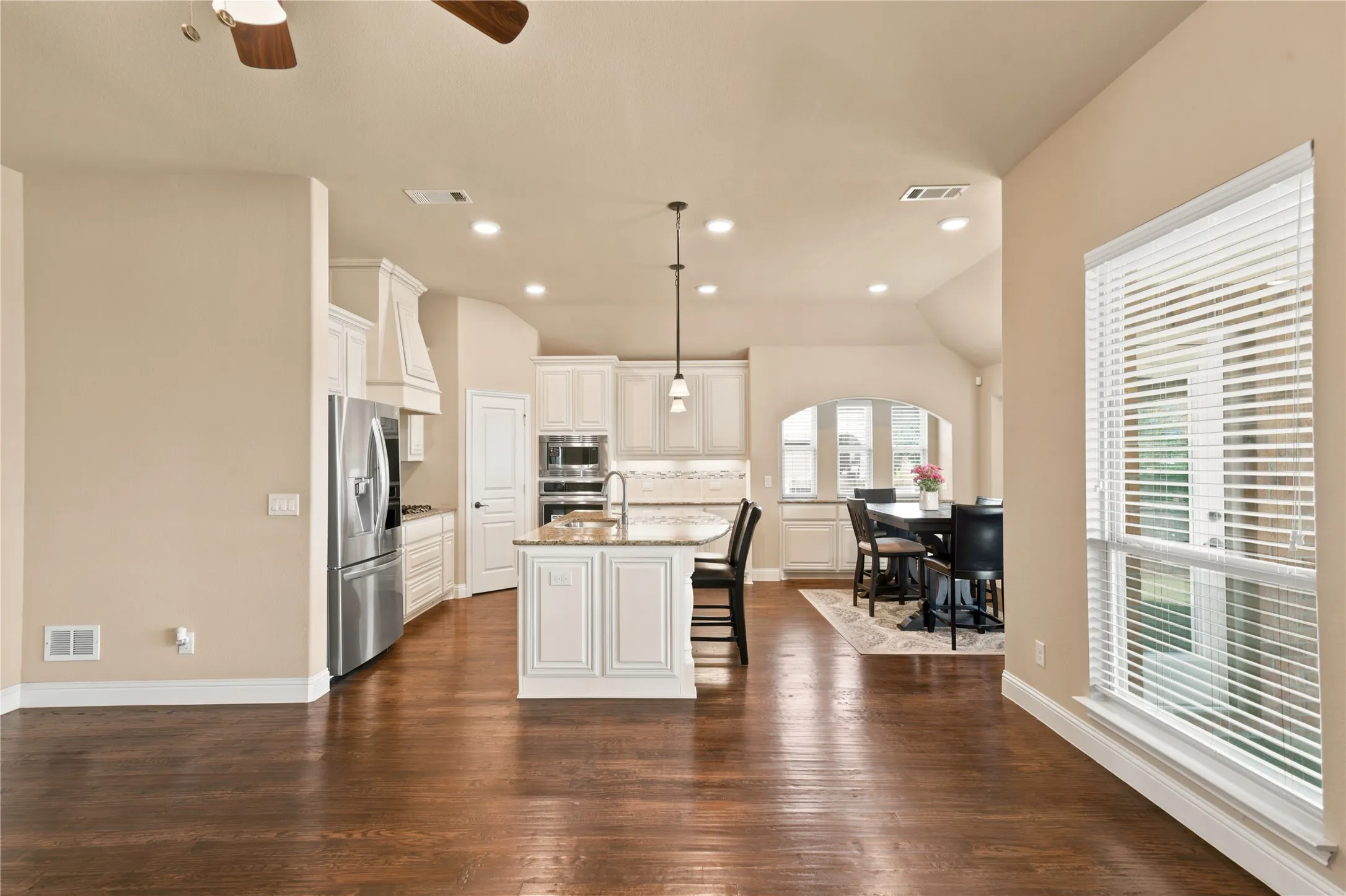 Single Family Residence For Sale in Collin County , 1501 Sherwood Drive, Anna, Texas 75409, 4 Bedroom, 2 Bathroom, 2 Garage spaces, 2,303 Sqft, built in 2018, mls#21338999, Real Estate Agent in Anna, Homes For Sale in Collin county, Homes For Sale in Anna, Realtor in Anna Texas, Real Estate Brokerage Independent Realty Texas, Luminita Cordes Realtor