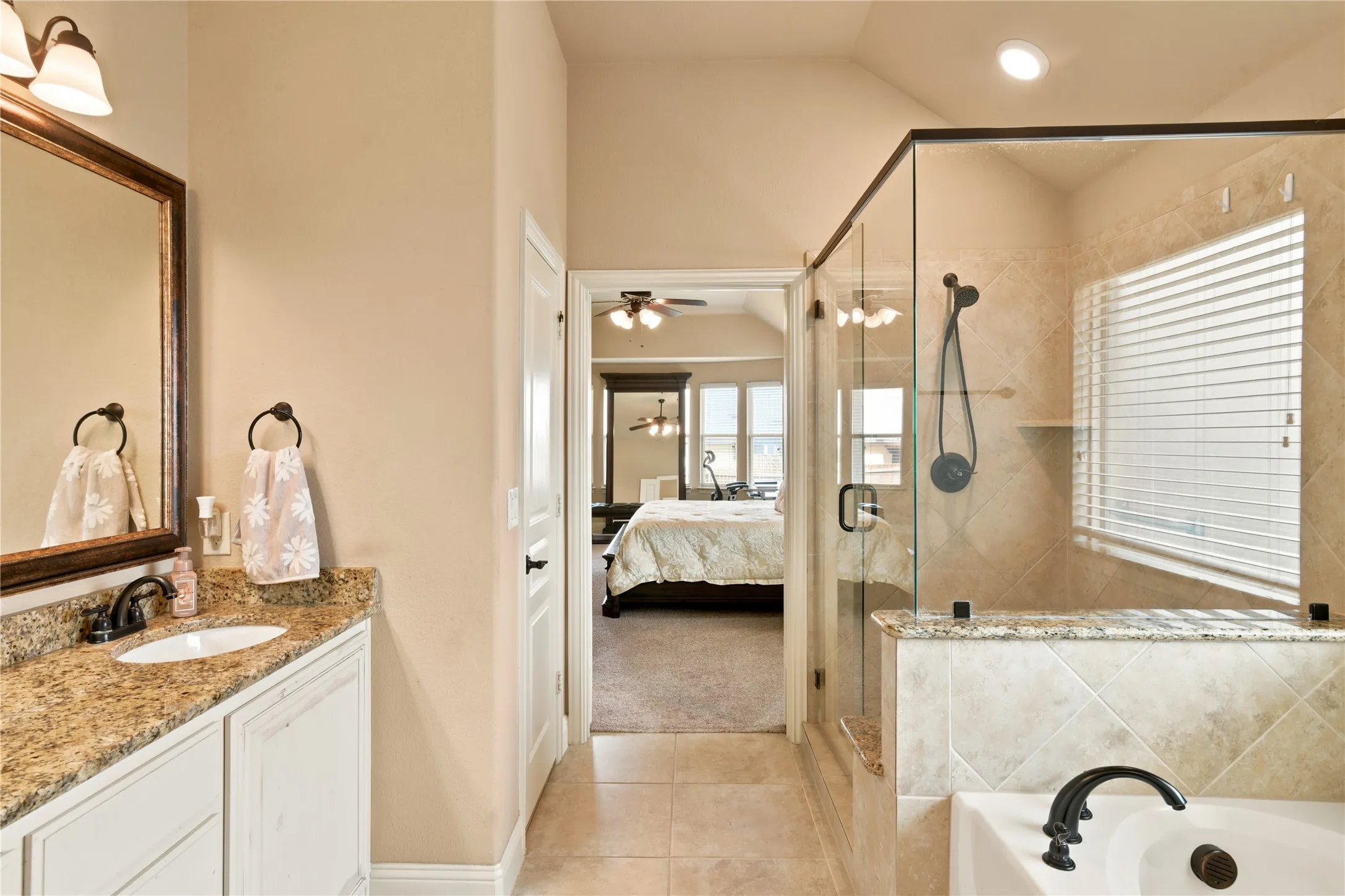 Single Family Residence For Sale in Collin County , 1501 Sherwood Drive, Anna, Texas 75409, 4 Bedroom, 2 Bathroom, 2 Garage spaces, 2,303 Sqft, built in 2018, mls#21338999, Real Estate Agent in Anna, Homes For Sale in Collin county, Homes For Sale in Anna, Realtor in Anna Texas, Real Estate Brokerage Independent Realty Texas, Luminita Cordes Realtor