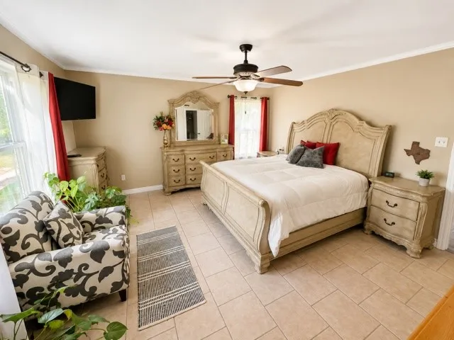 Single Family Residence For Sale in Hunt County , 1817 County Road 3327, Greenville, Texas 75402, 5 Bedroom, 3 Bathroom, 2 Garage spaces, 2,696 Sqft, built in 1987, Price $499,900, mls#21338897, Real Estate Agent in Greenville, Homes For Sale in Hunt county, Homes For Sale in Greenville, Realtor in Greenville Texas, Real Estate Brokerage Independent Realty Texas, Luminita Cordes Realtor