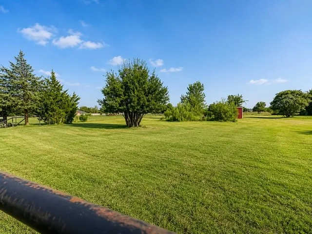 Single Family Residence For Sale in Hunt County , 1817 County Road 3327, Greenville, Texas 75402, 5 Bedroom, 3 Bathroom, 2 Garage spaces, 2,696 Sqft, built in 1987, Price $499,900, mls#21338897, Real Estate Agent in Greenville, Homes For Sale in Hunt county, Homes For Sale in Greenville, Realtor in Greenville Texas, Real Estate Brokerage Independent Realty Texas, Luminita Cordes Realtor